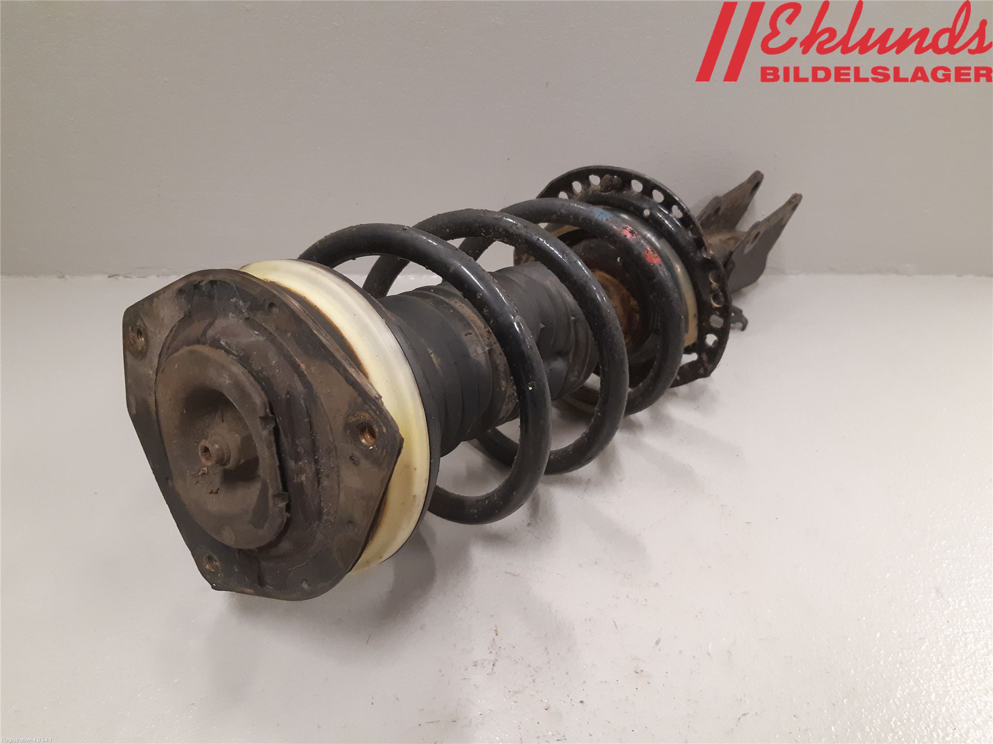 Renault KANGOO II 15-21 Fjäderben Fram Vänster