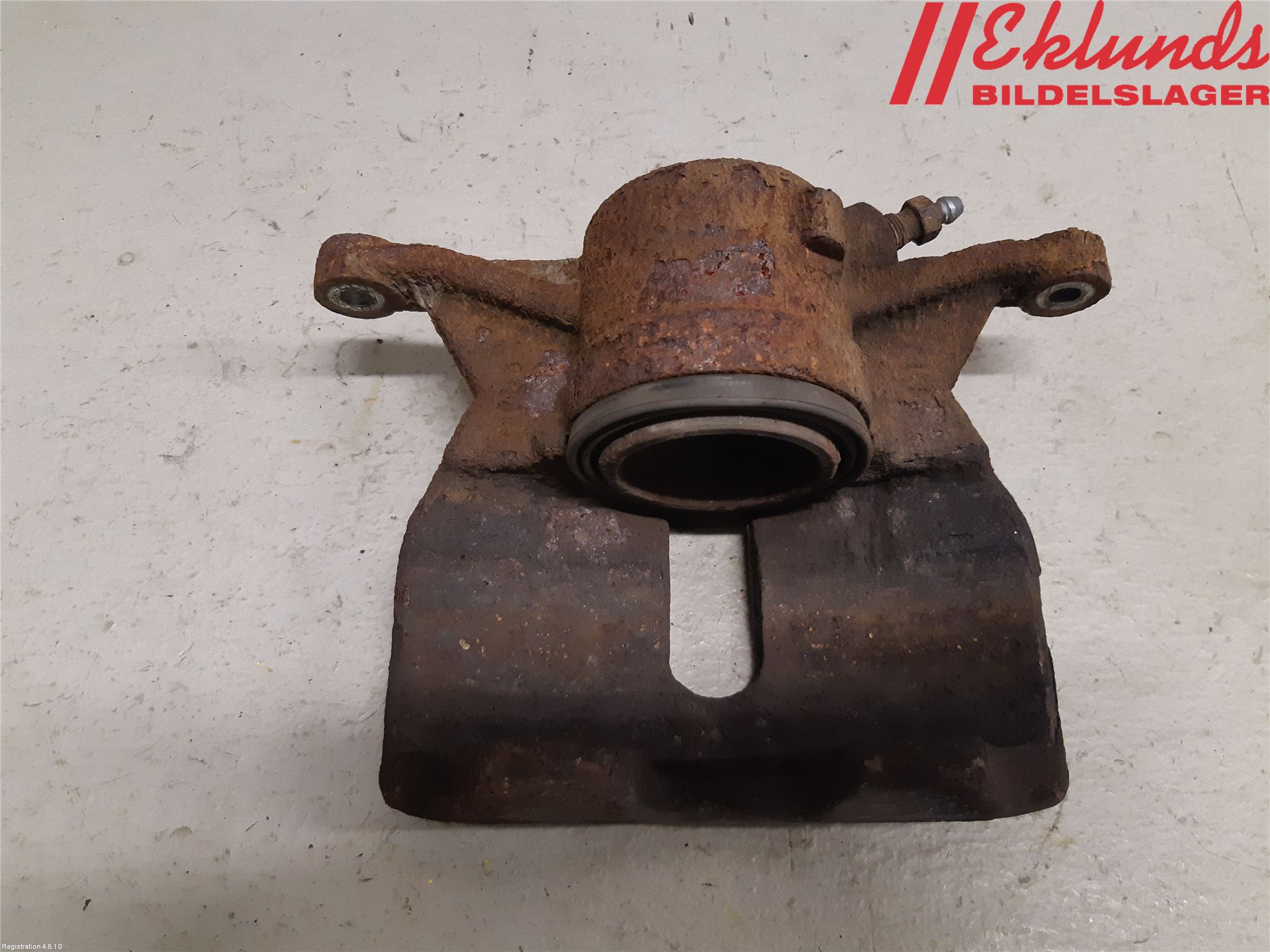 Volkswagen VW PASSAT 15-19 Bromsok Fram Höger