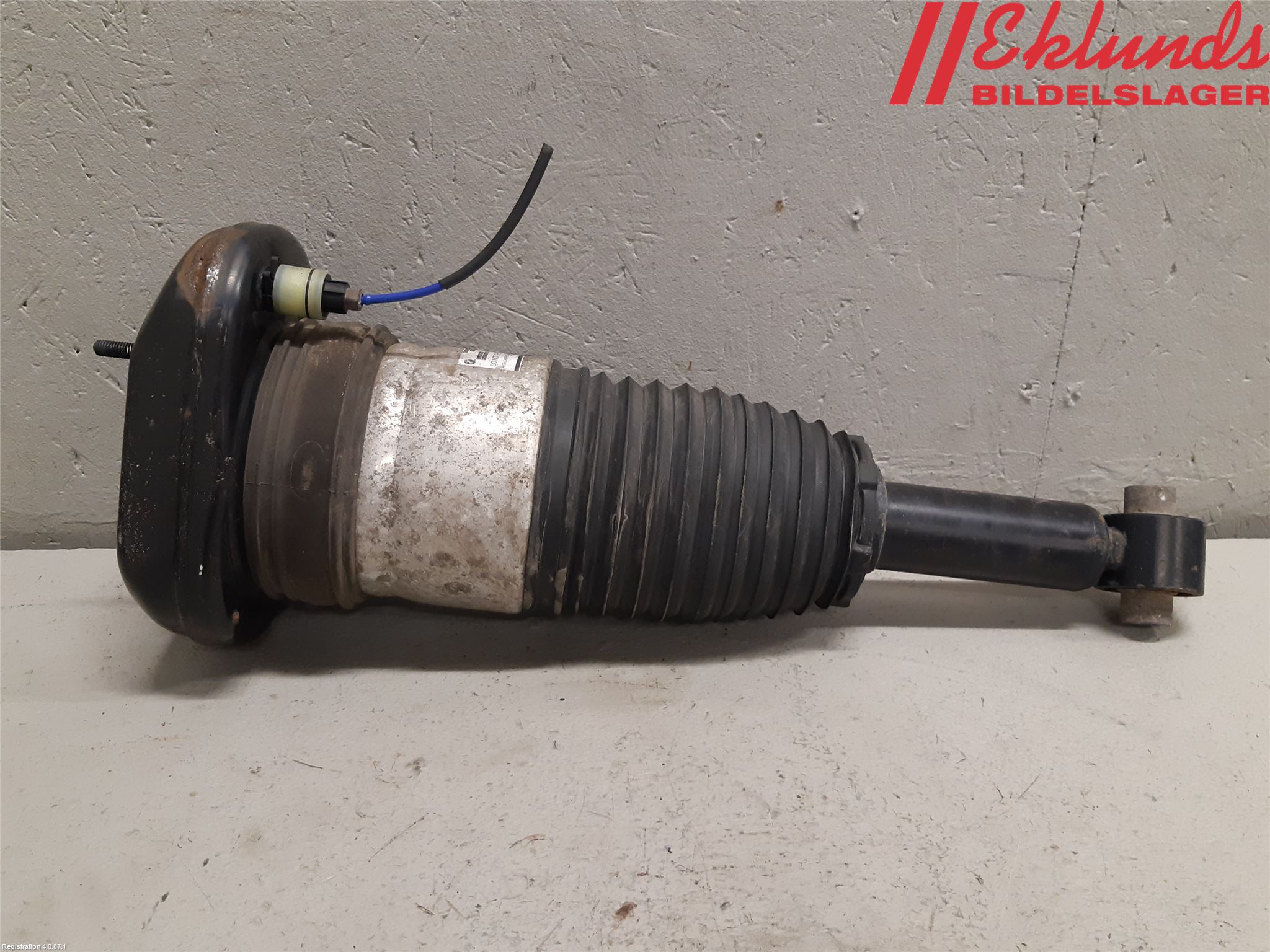 BMW 5 G30/G31/F90 17-23 Fjäderben Bak Höger