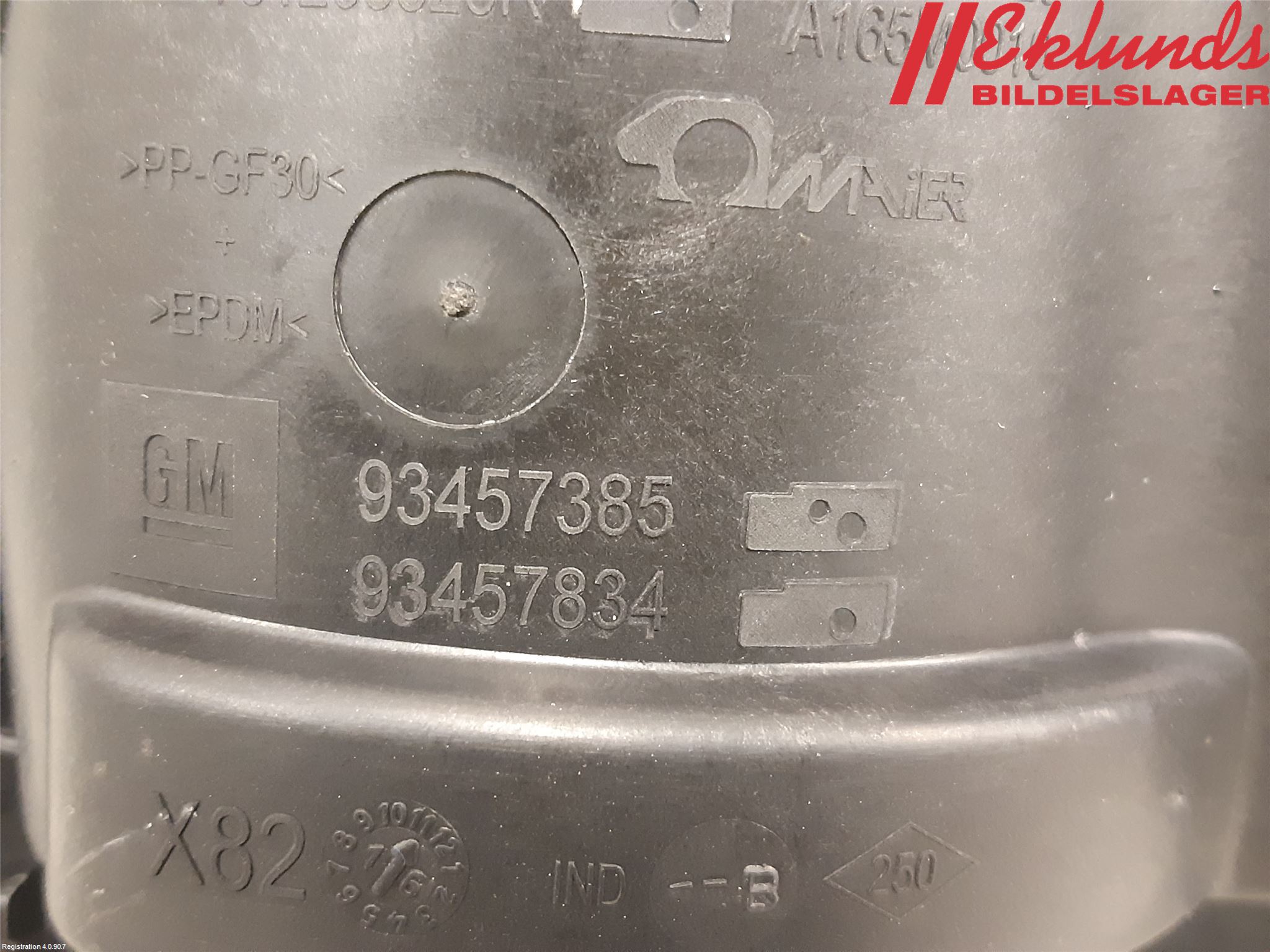 Opel VIVARO 15-19 Tanklucka