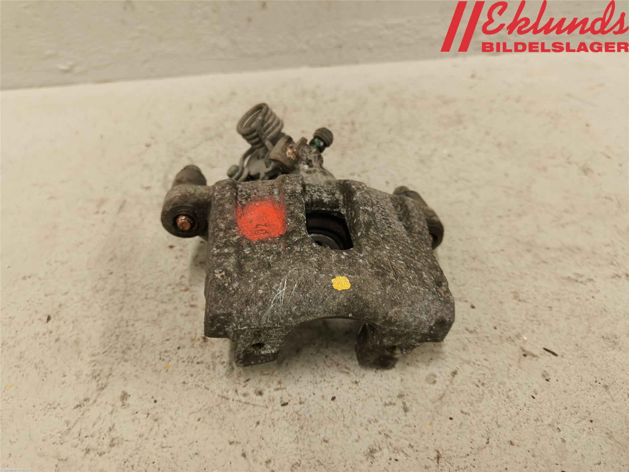 Ford TRANSIT/TOURNEO CONNECT 13-22 Bromsok Bak Vänster