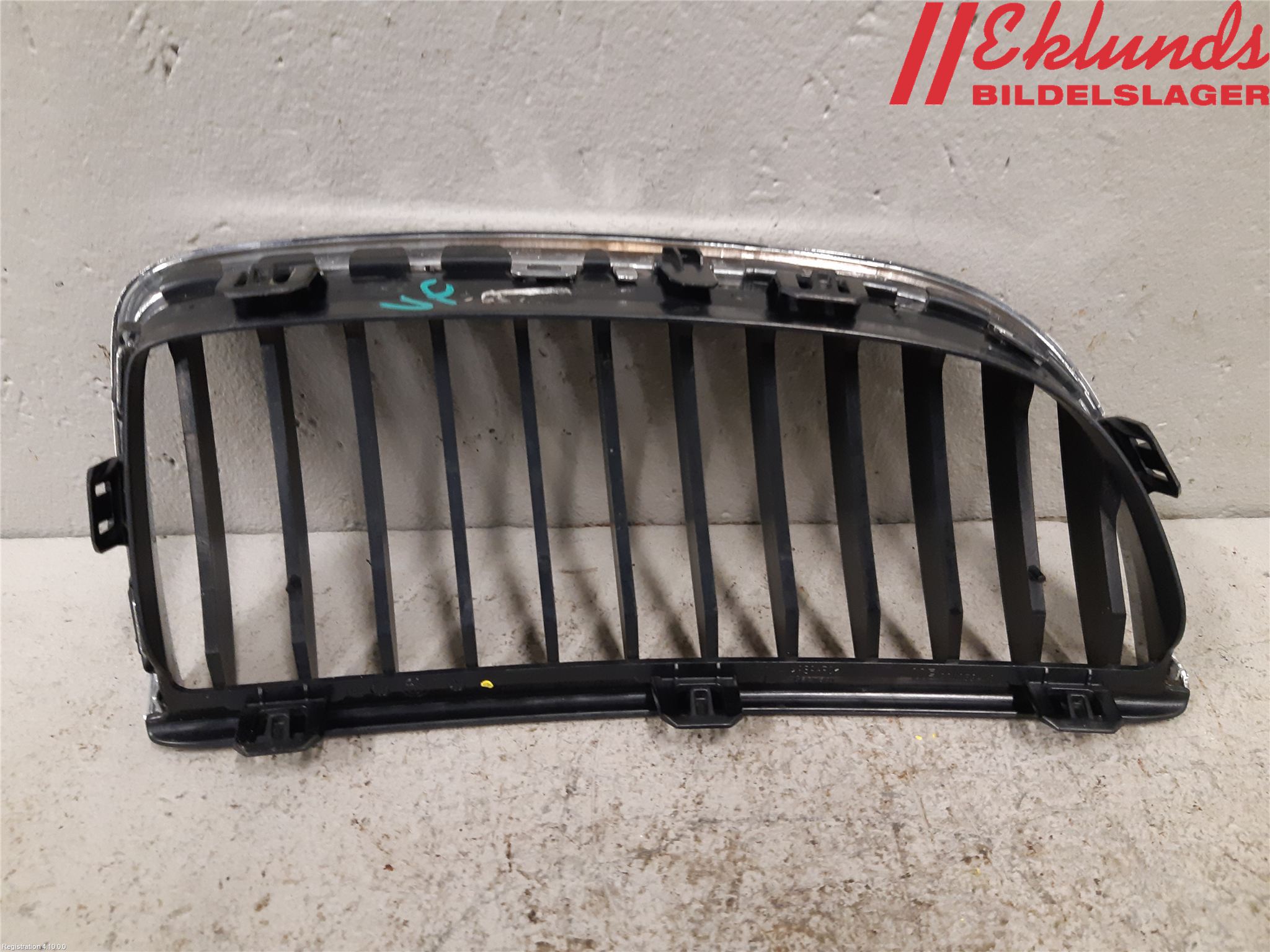 BMW 3 E90/91 SED/TOU 05-12 Grilldel Vänster