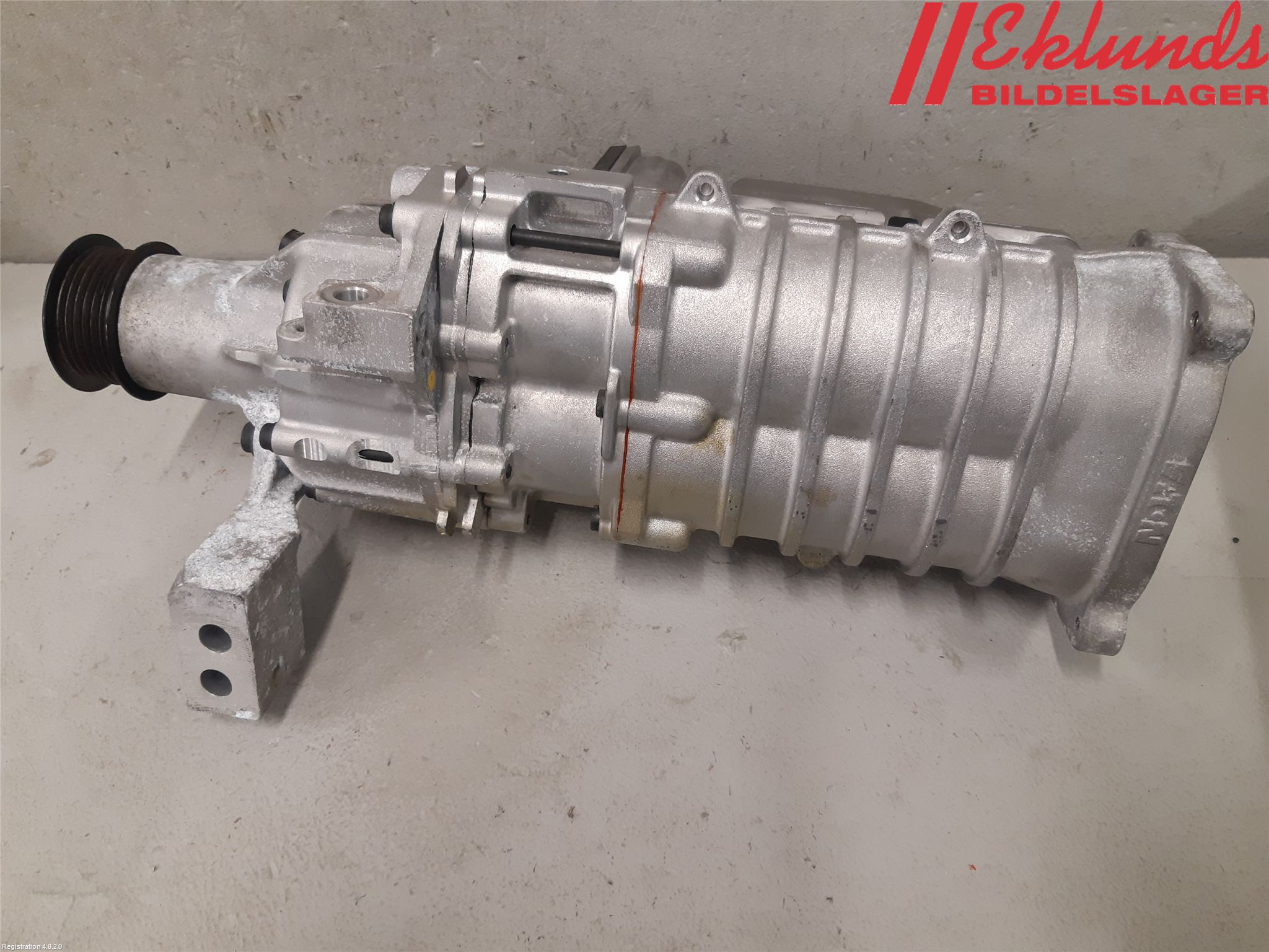 Volvo XC90/RECHARGE 16- Kompressor Remdriven