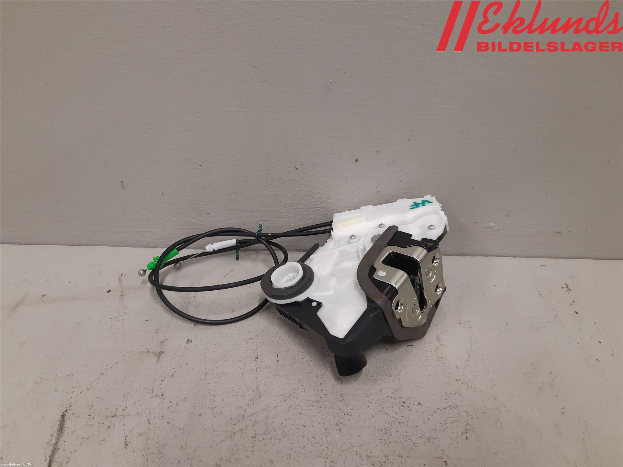 Toyota YARIS XP130 15-20 Låskista-Dörrlås
