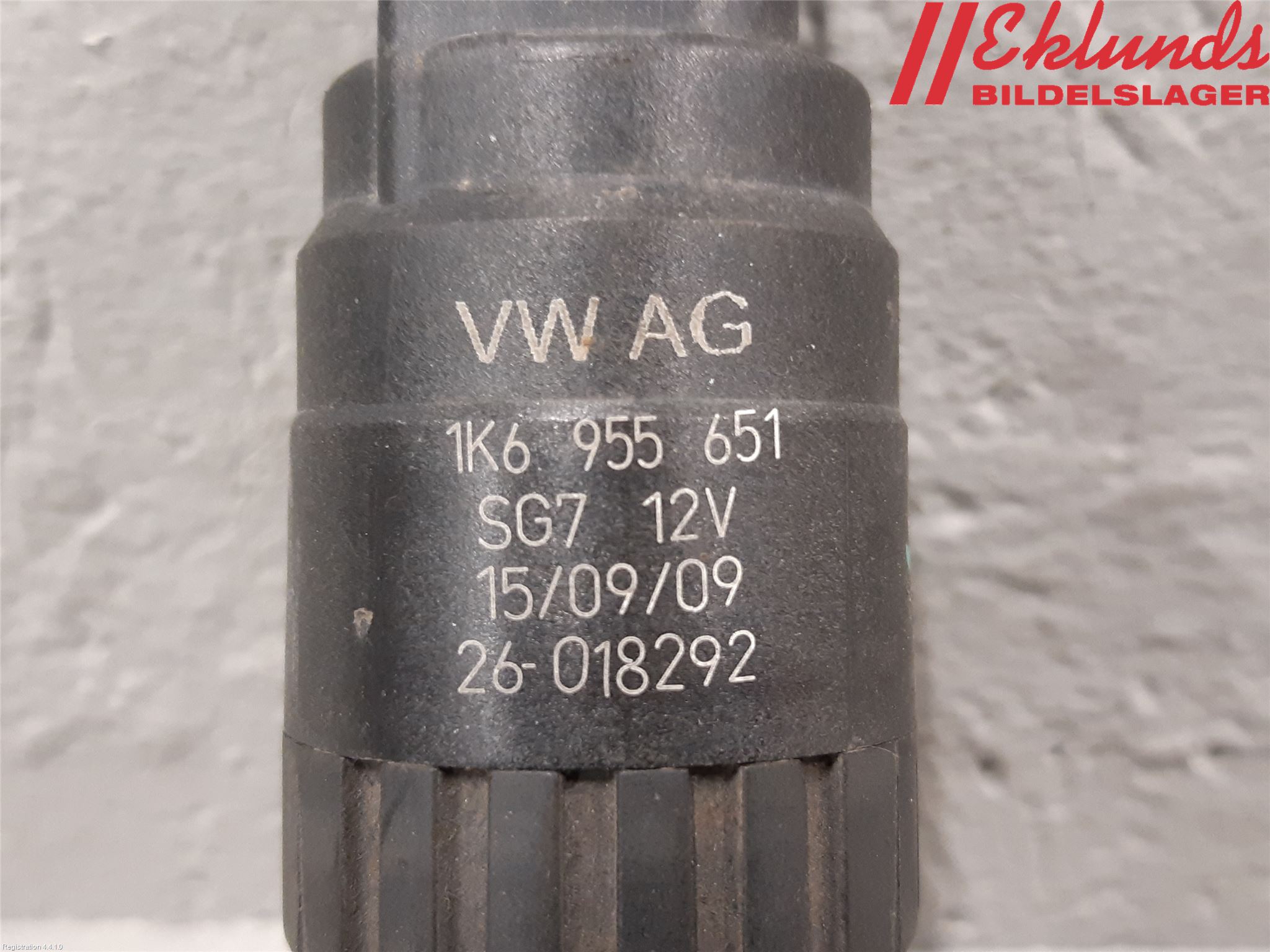 Volkswagen VW GOLF VI 09-13 Spolarpump Vindruta