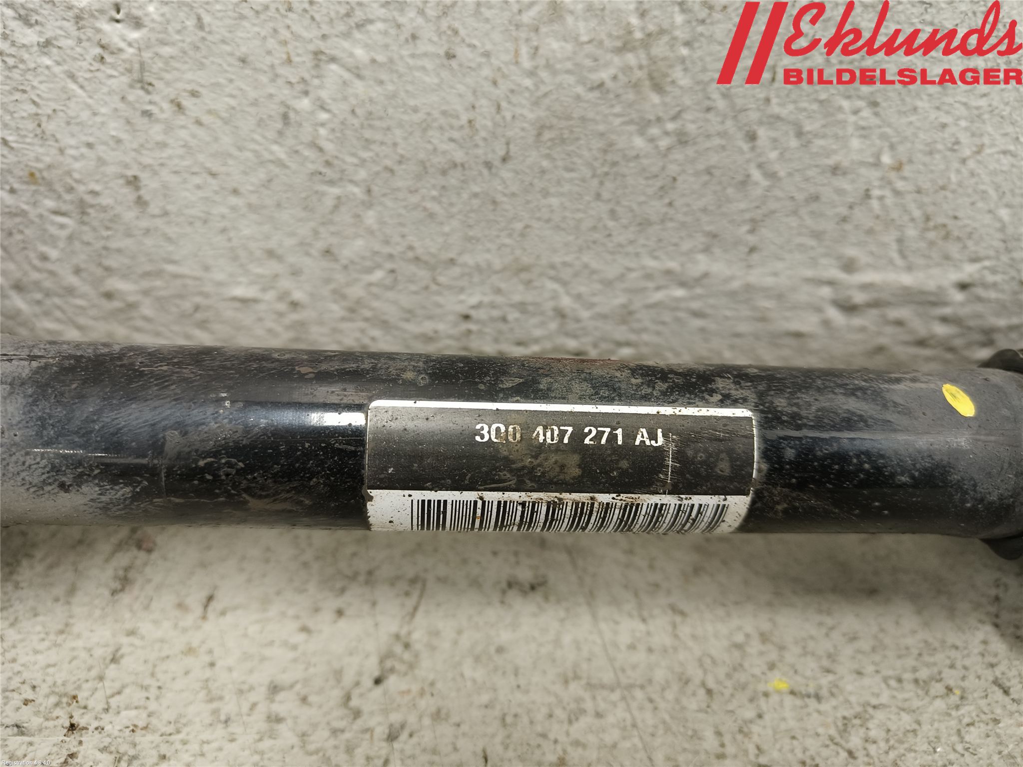 Volkswagen VW PASSAT 20-24 Drivaxel Fram Vänster