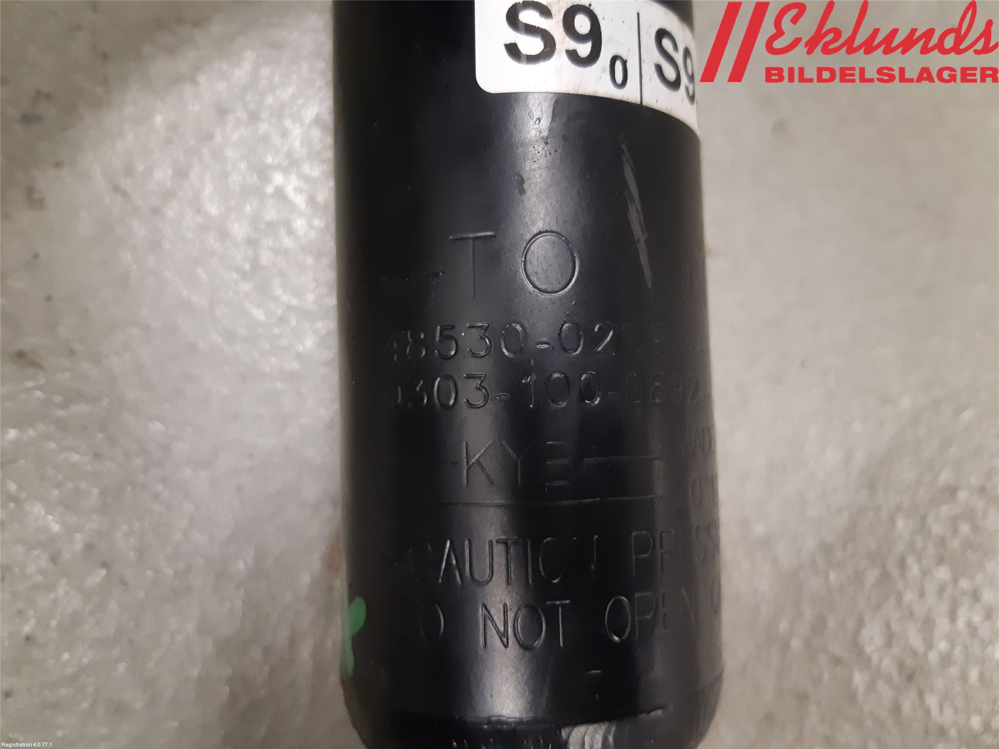 Toyota COROLLA 19- Stötdämpare Bak