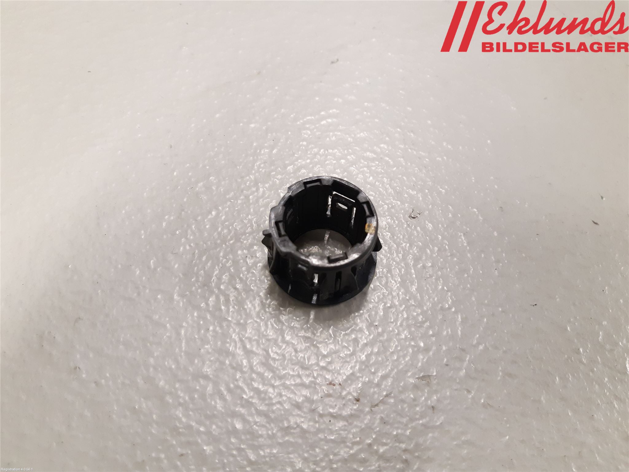 Toyota RAV4 13-18 Parkeringshjälp Frontsensor