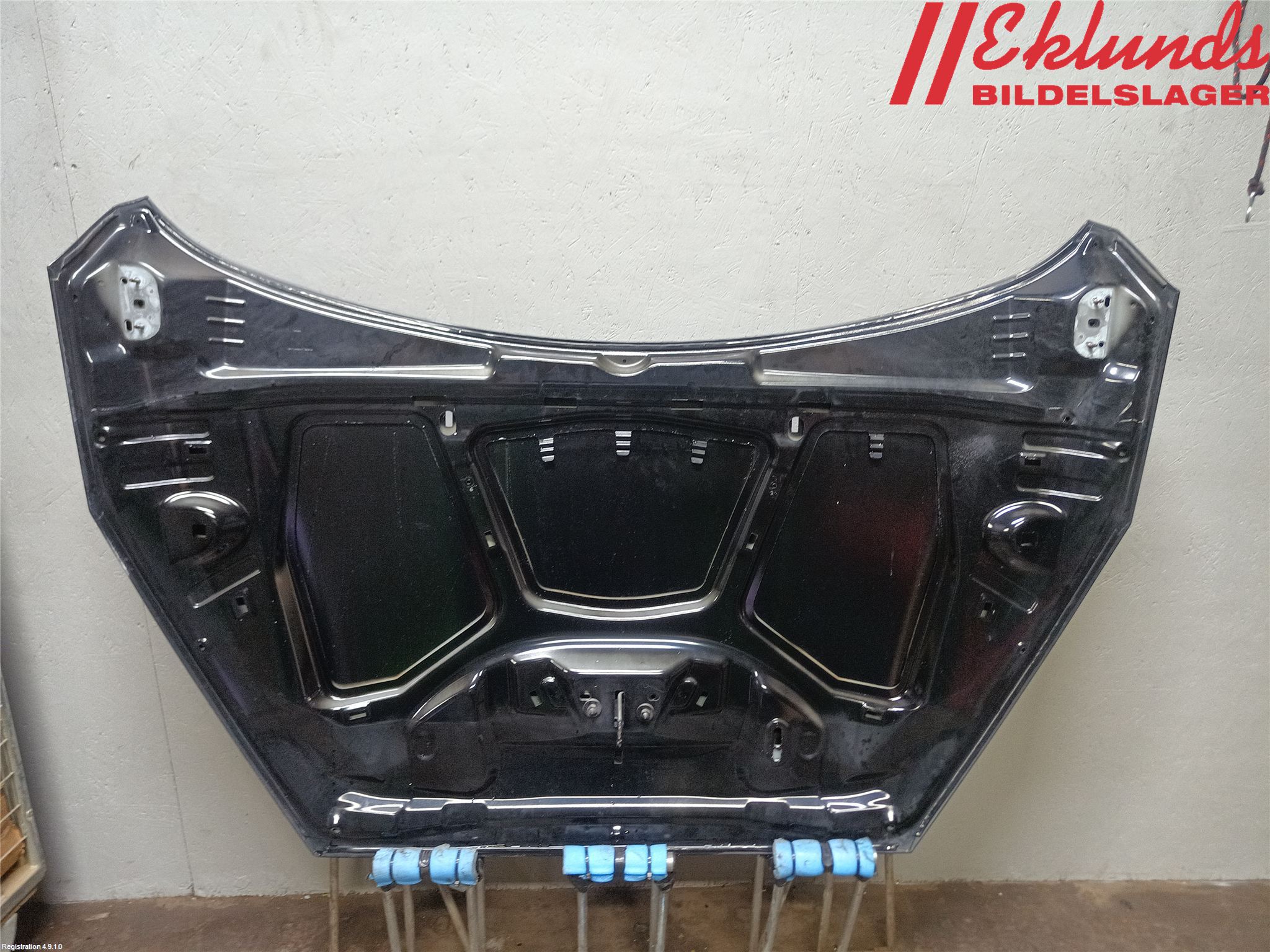 Ford FOCUS 15-18 Huv Fram