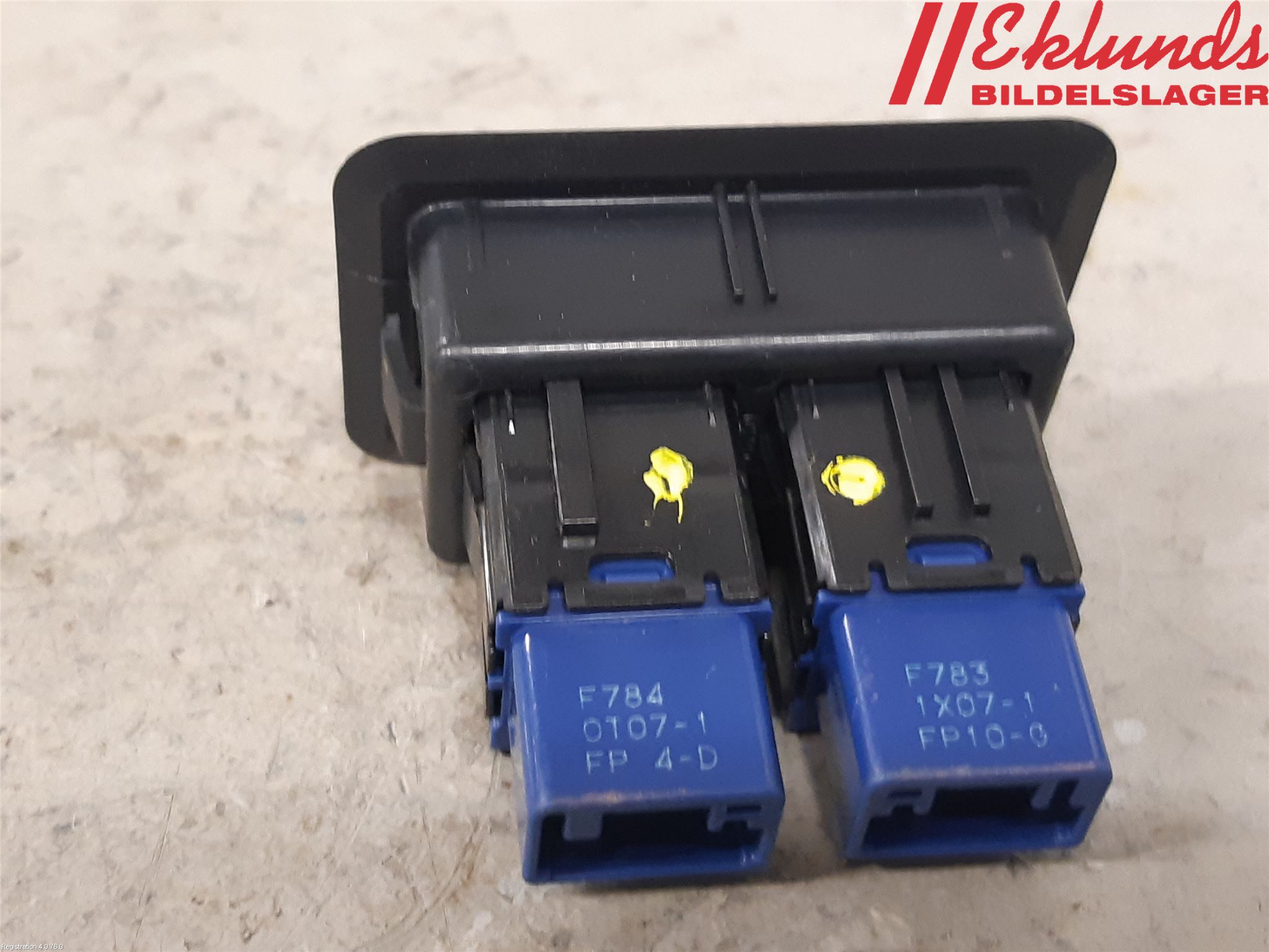 Toyota COROLLA 19- Strömställare Baklucka