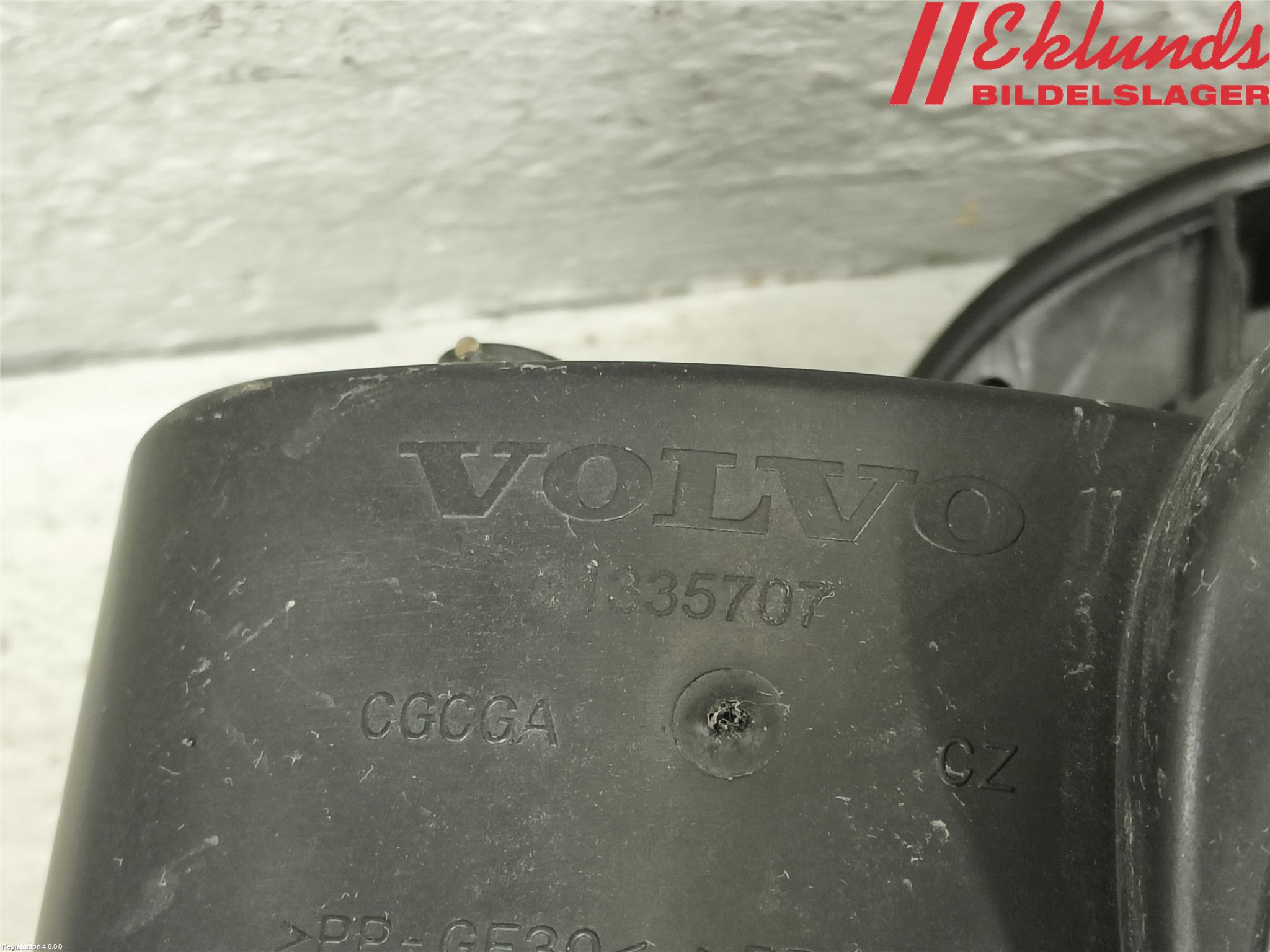 Volvo S60 11-13 Tanklucka