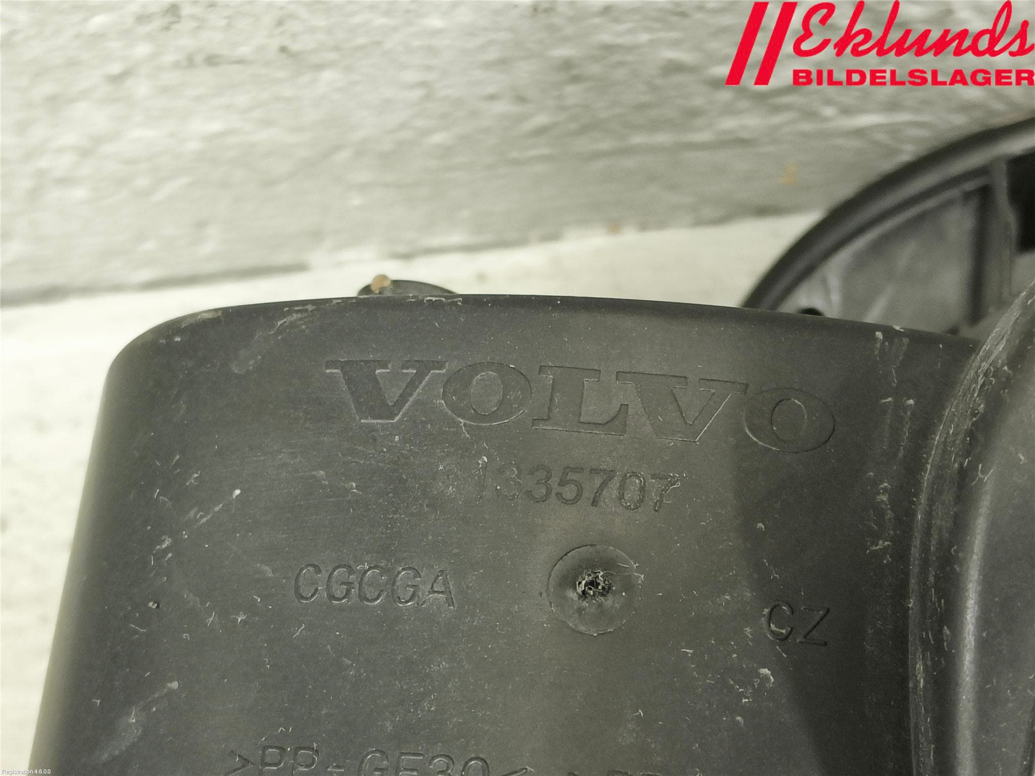 Volvo S60 11-13 Tanklucka