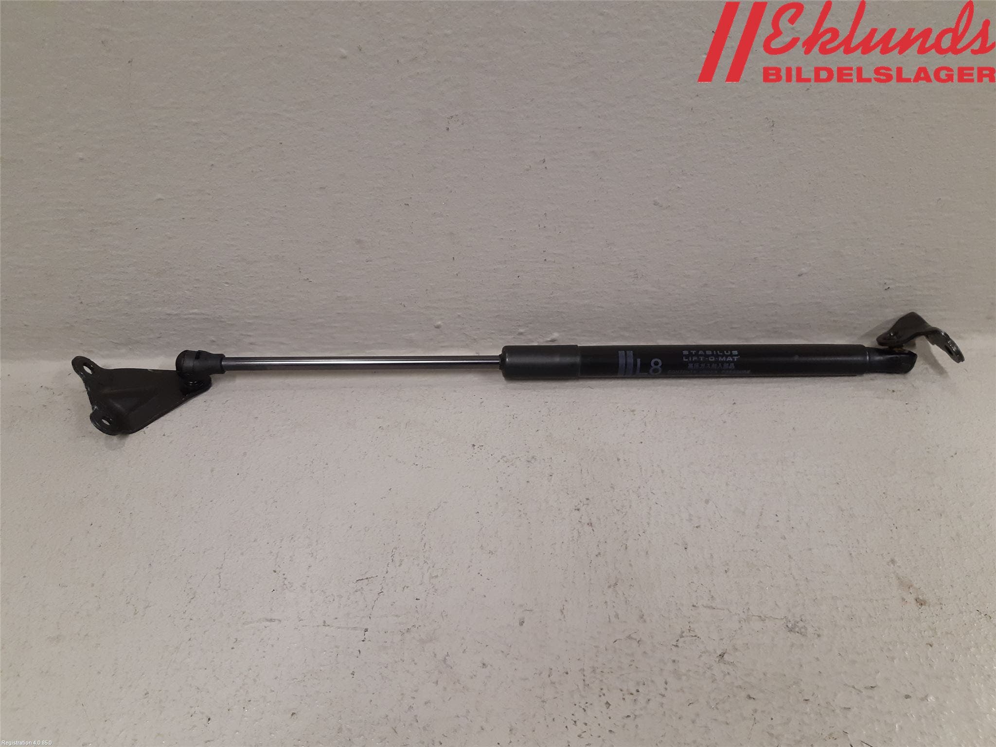 Toyota YARIS XP21 20- Gasfjäder Baklucka