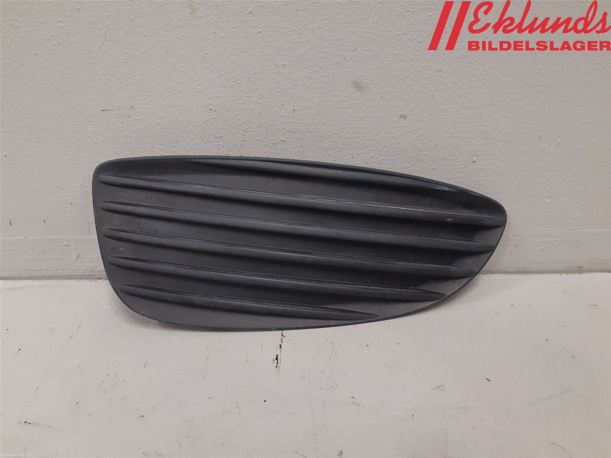 Mercedes-Benz MB VITO/V-KLASS (W640,W447,W448) 14- Stöt Utfyllnad-List-Grill