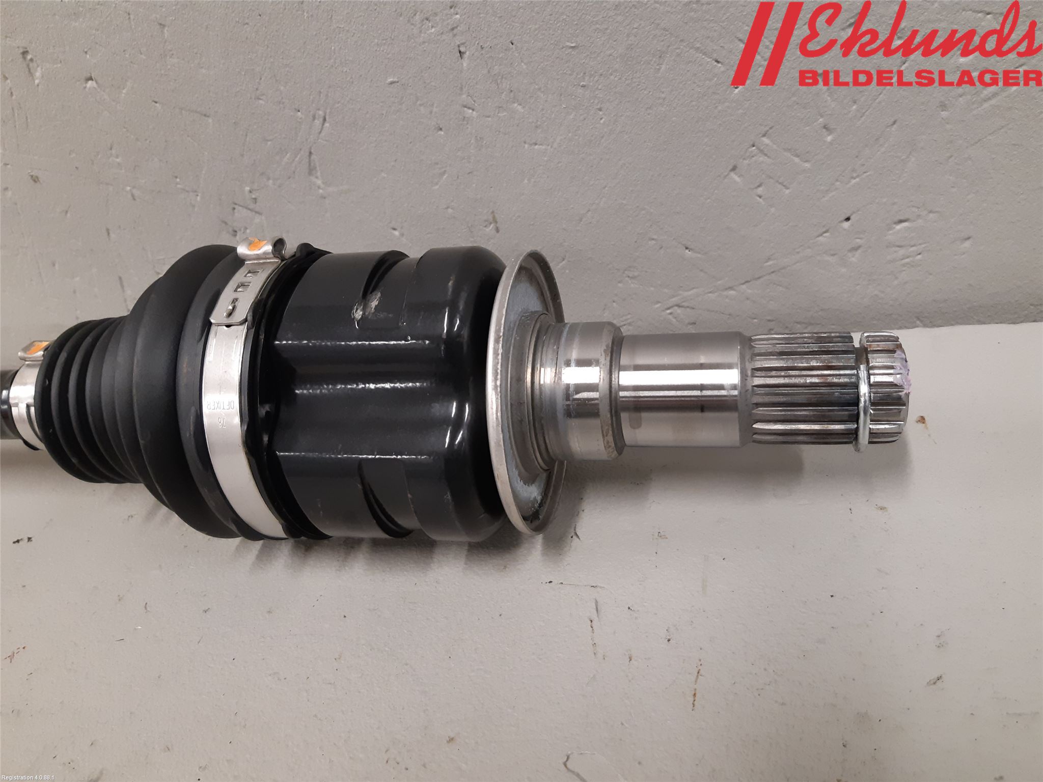 Toyota YARIS XP21 20- Drivaxel Fram Vänster