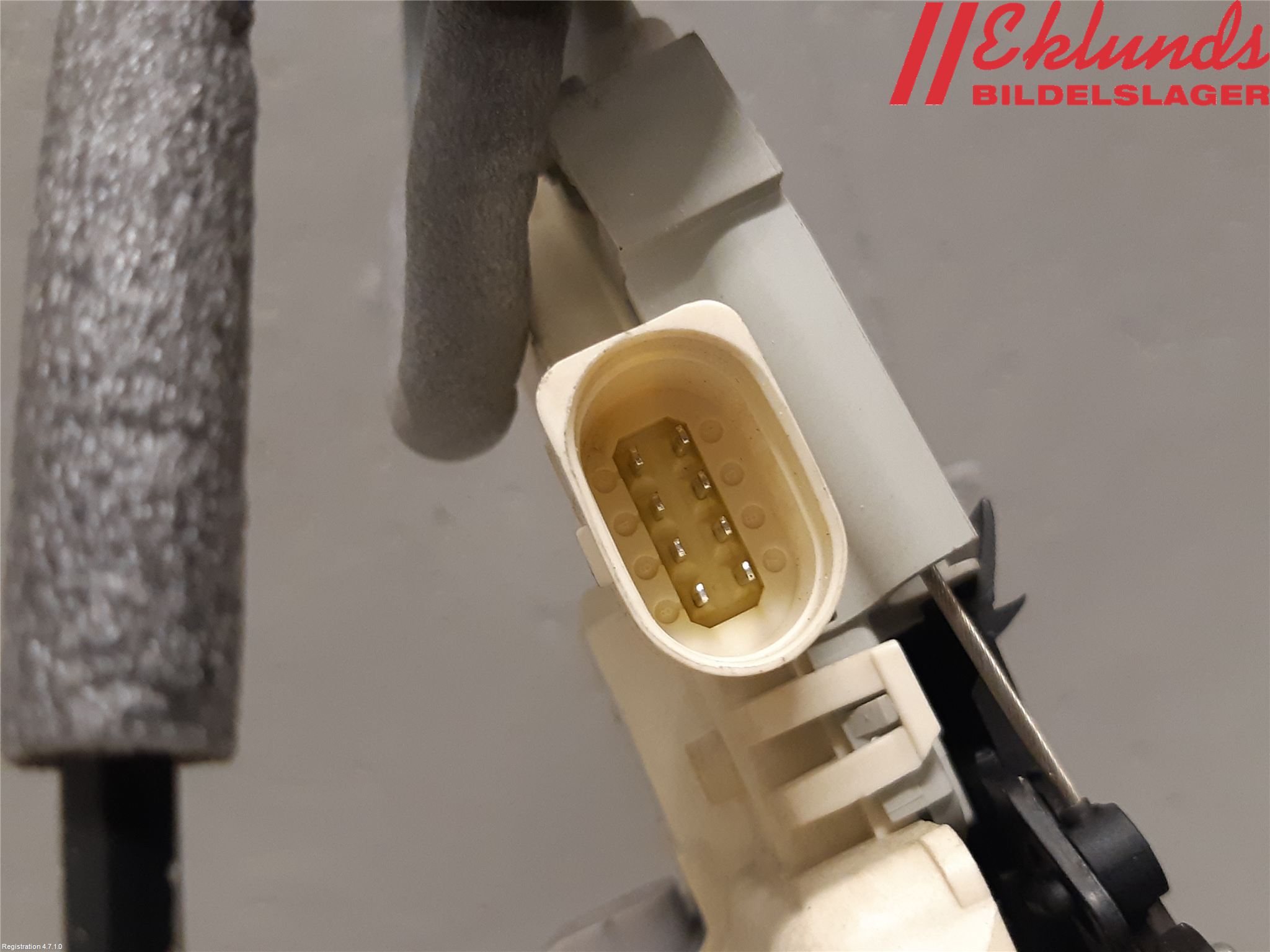 Audi A4/S4 B9 16-19 Låskista-Dörrlås