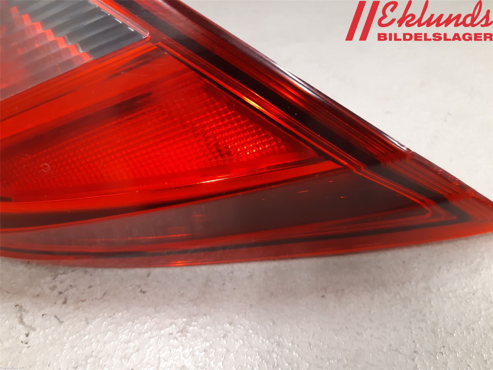 Opel CORSA E 15-19 Bakljus Lucka Vä