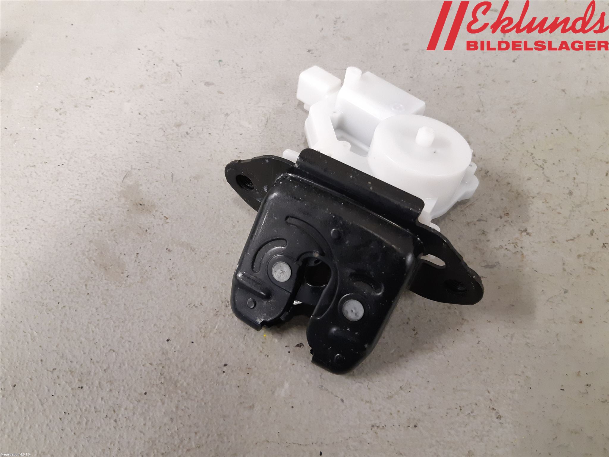 Nissan PULSAR Låskista Baklucka