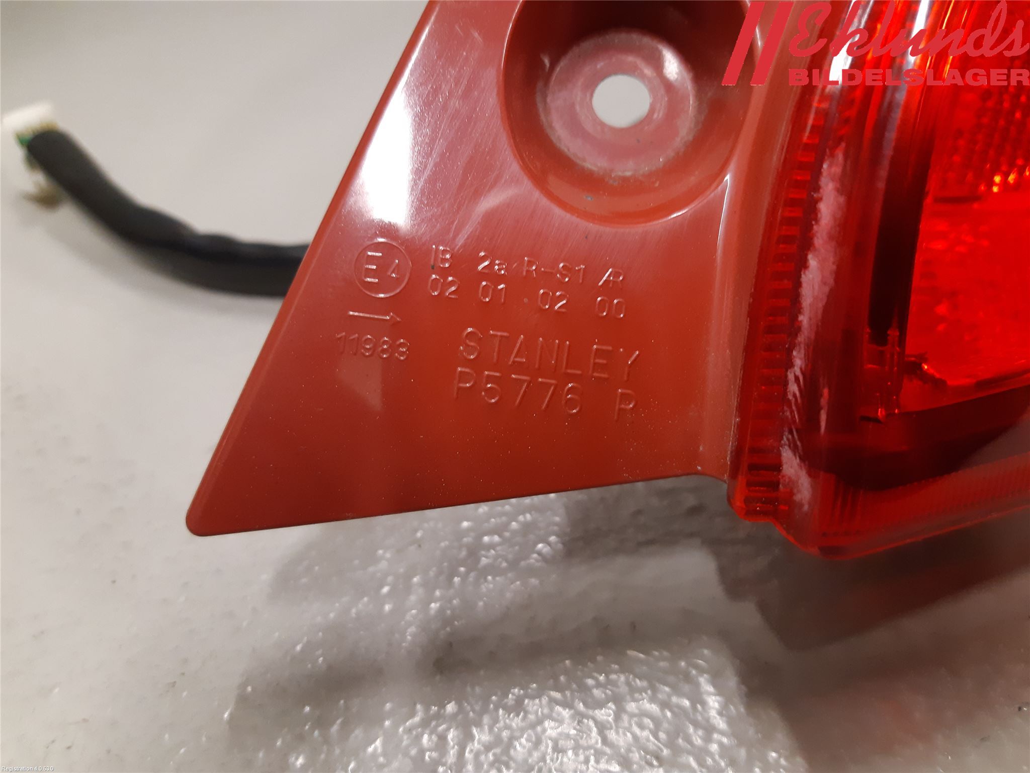 Mazda 2 (DE) 08-15 Bakljus Höger