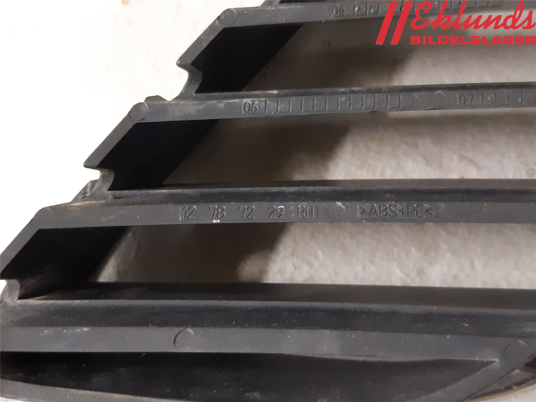 Saab 9-3 VER 2 Grilldel Höger