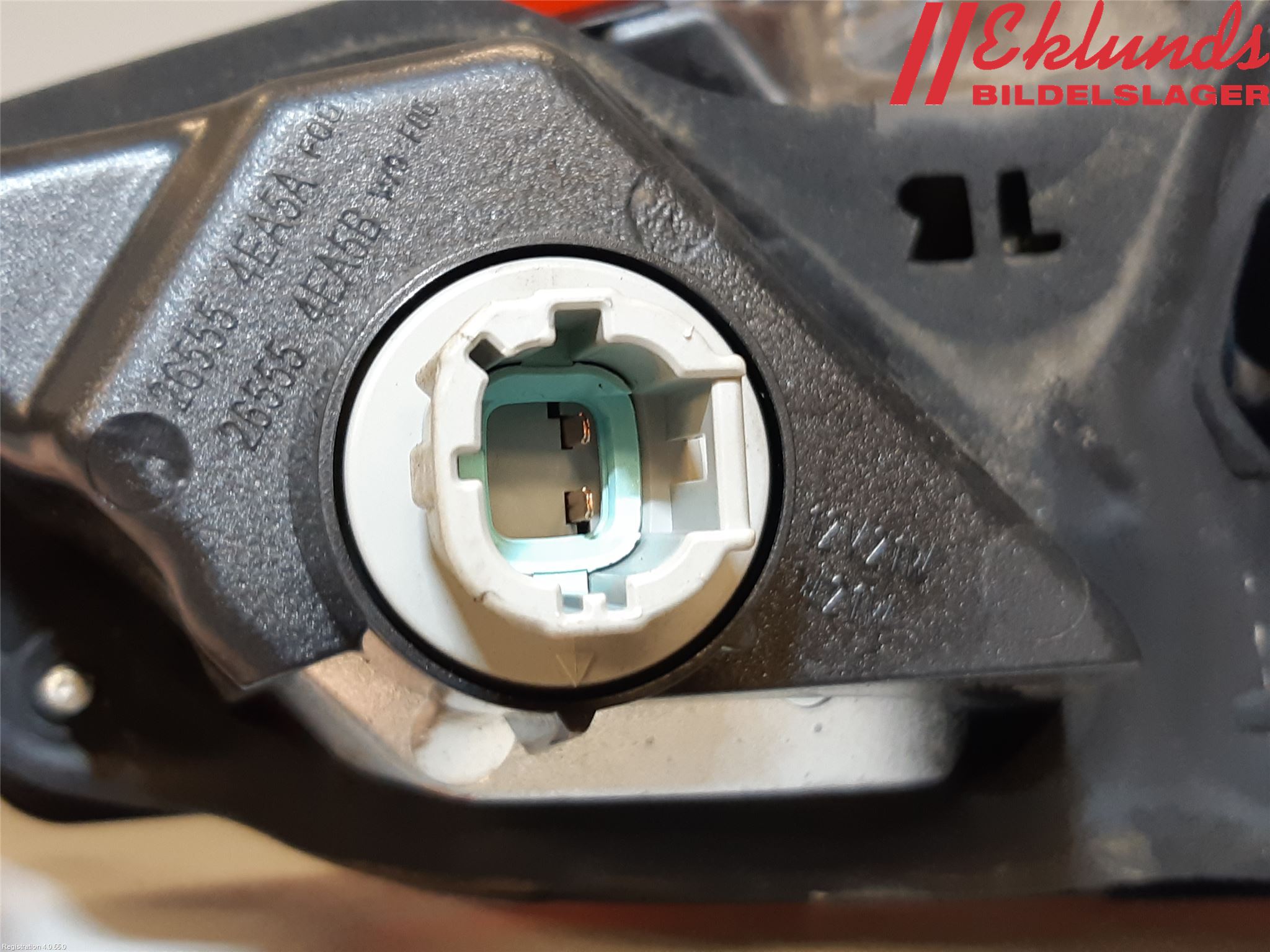 Nissan QASHQAI 14-17 Bakljus Lucka Vä