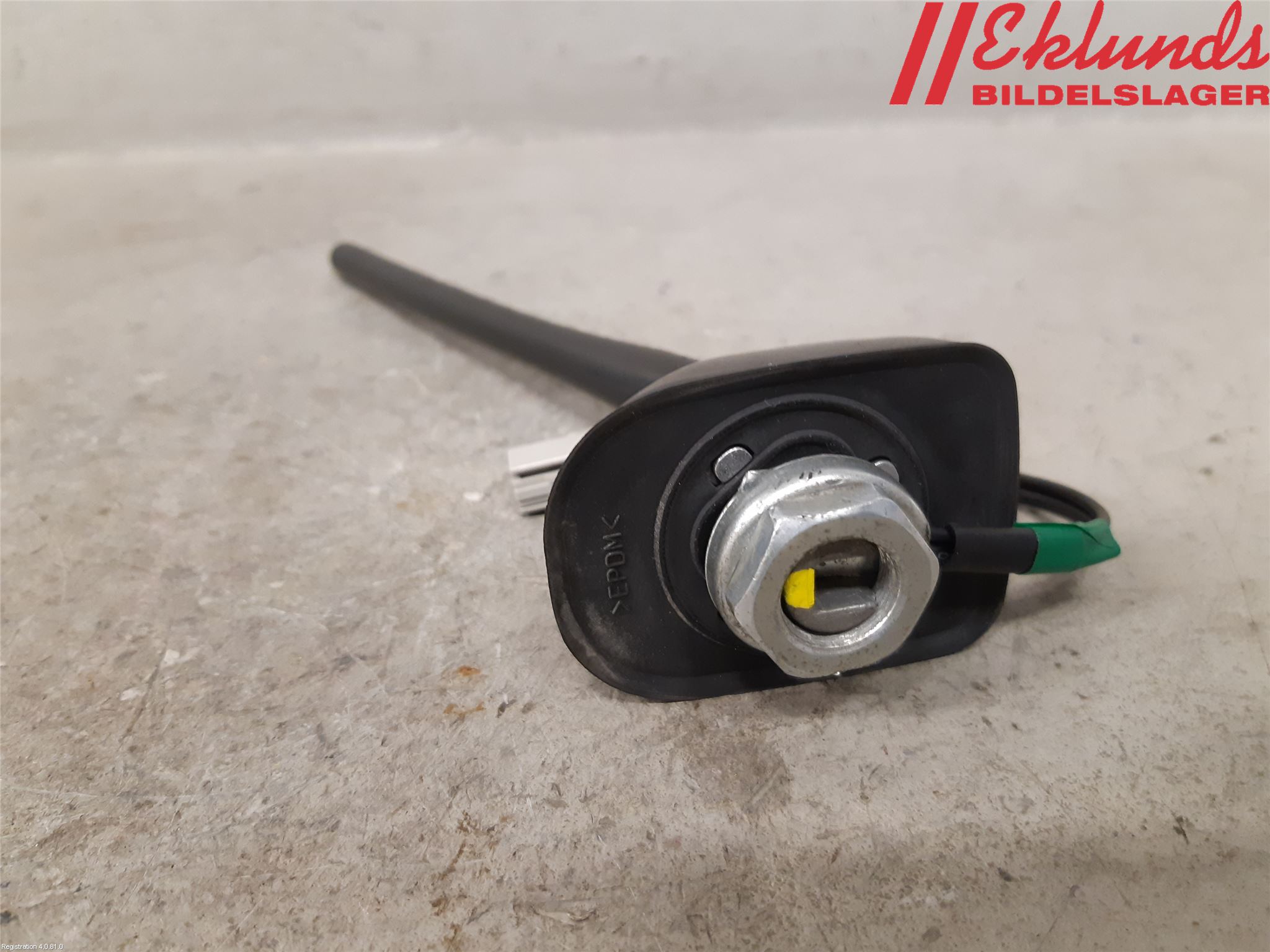 Nissan JUKE 10-14 Antenn