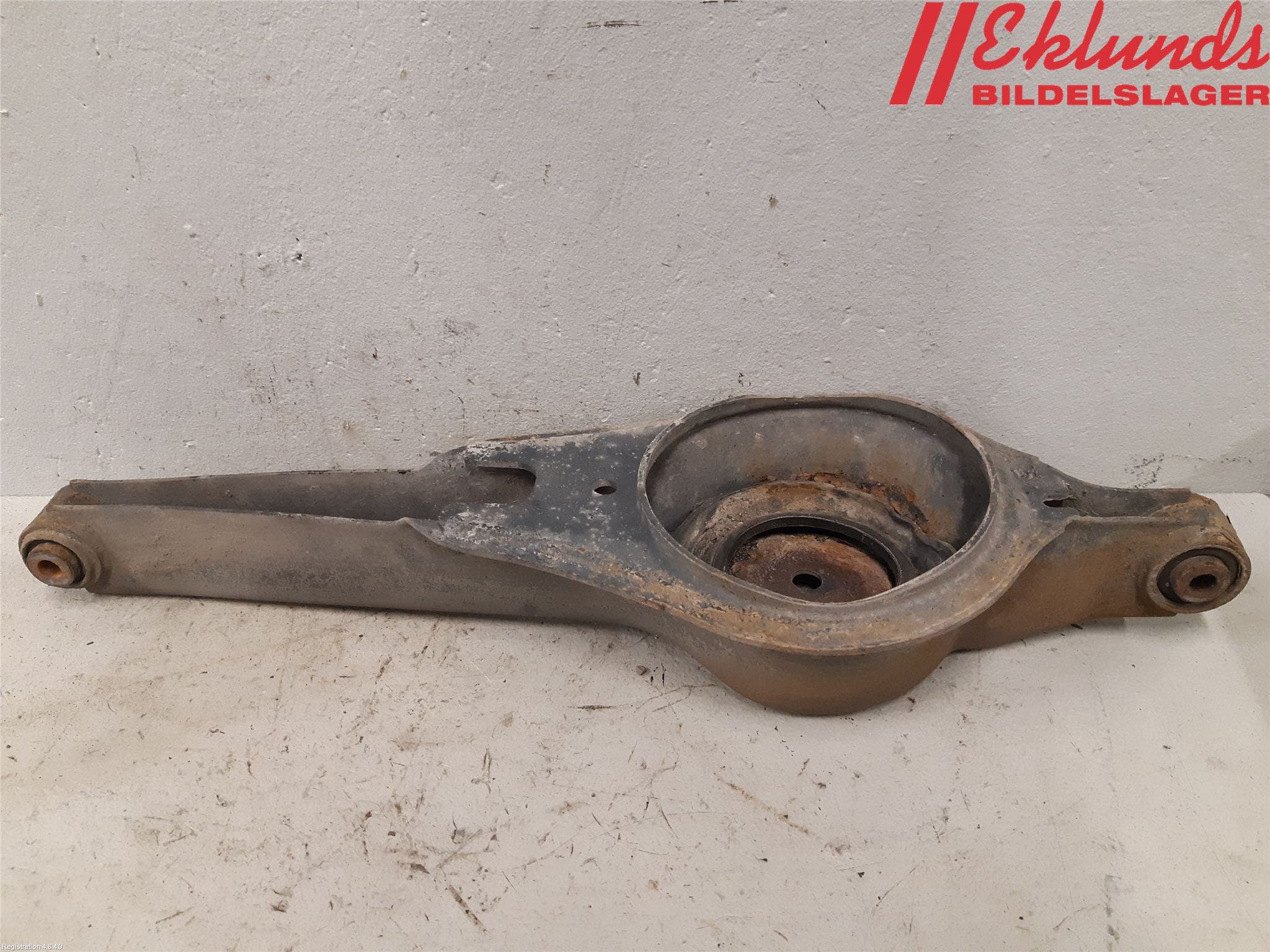 Volvo V70 14-16 Bärarm Bak Vä-Hö