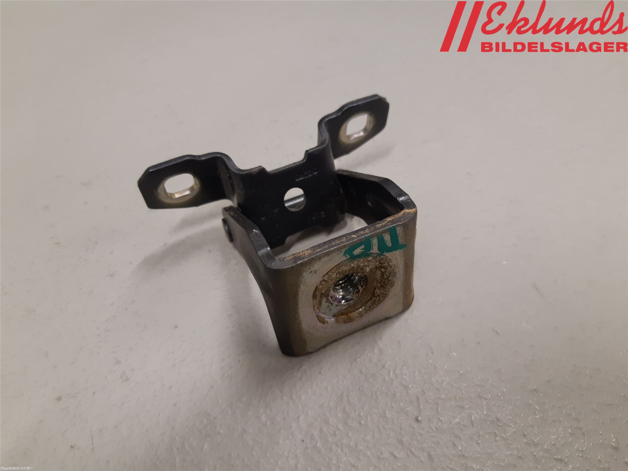 Fiat 500X 15- Bakluckegångjärn Hö