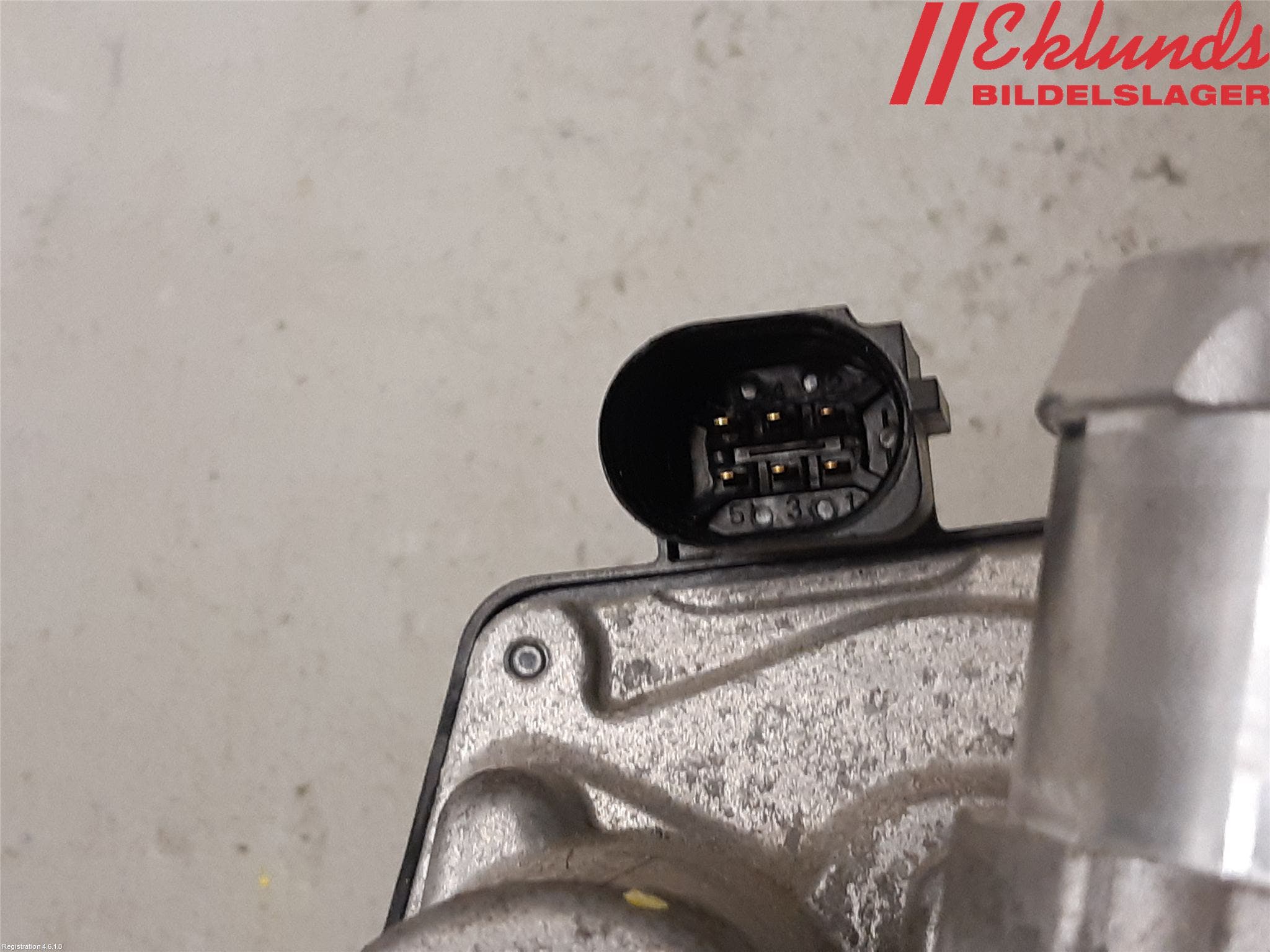 Ford KUGA 17-19 Injspjällhus