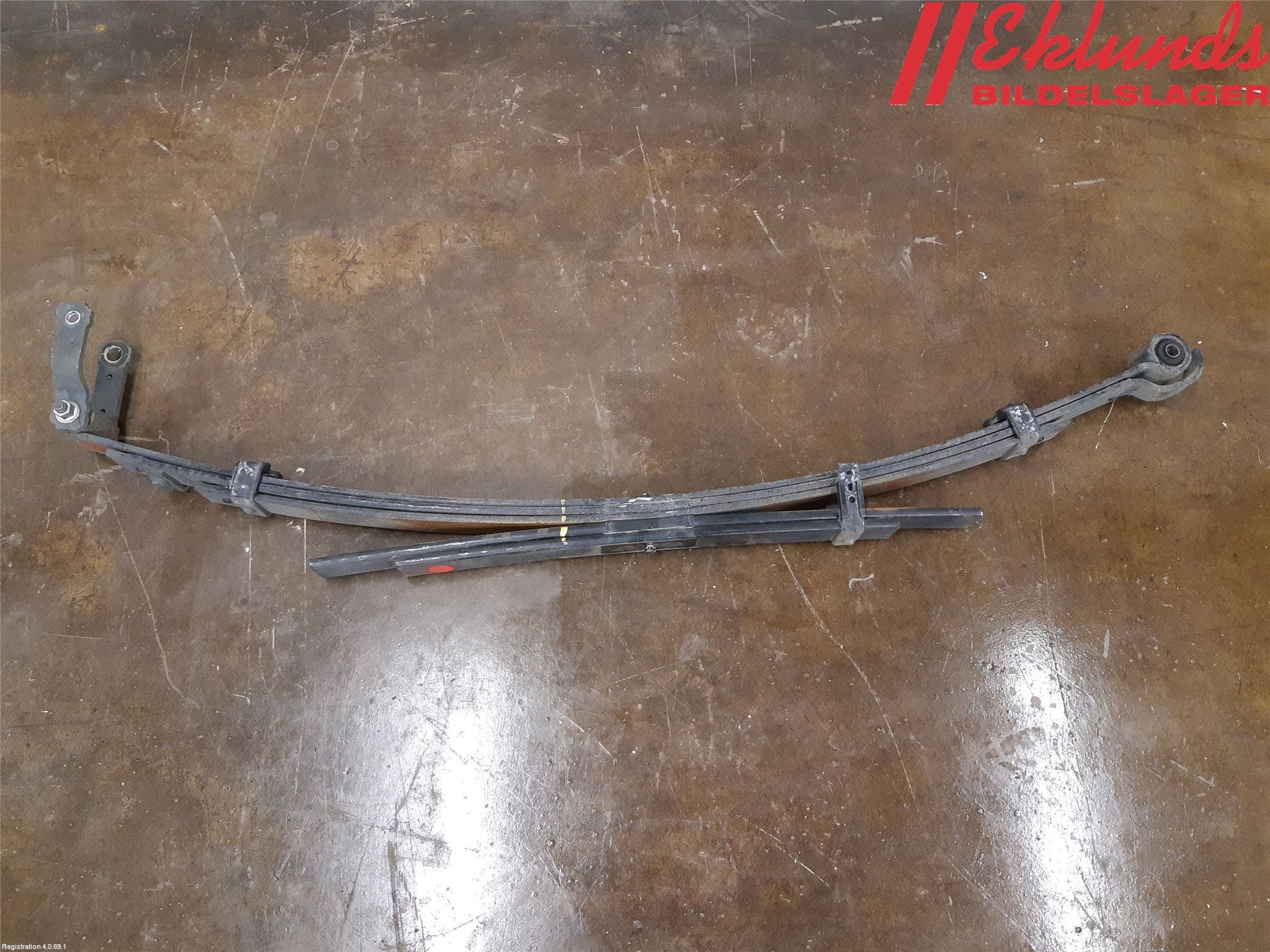 Toyota HILUX 16- Fjäder Bak Blad