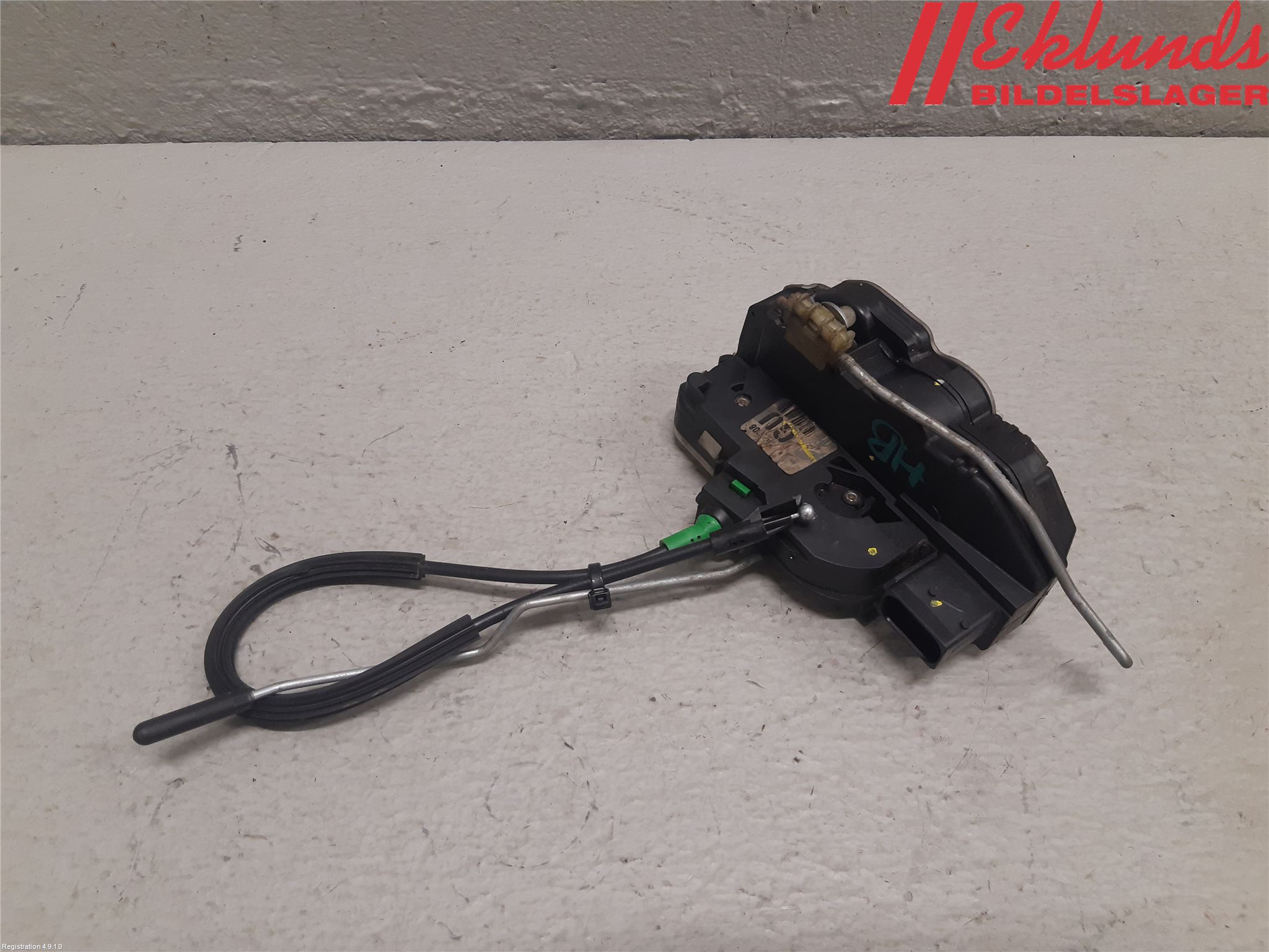 Opel ASTRA J 10-15 Låskista-Dörrlås