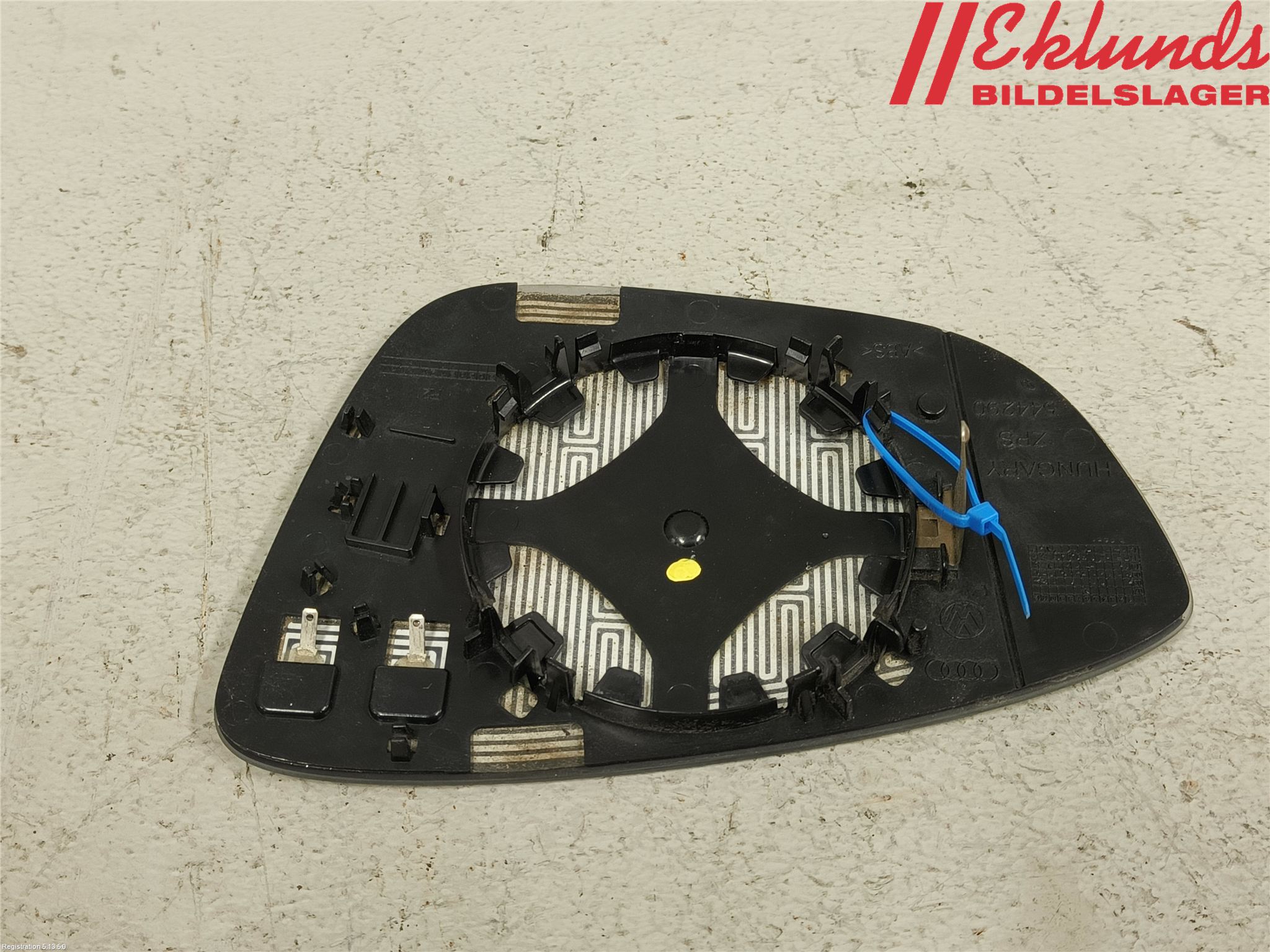Volkswagen VW PASSAT 11-14 Spegelglas Hö