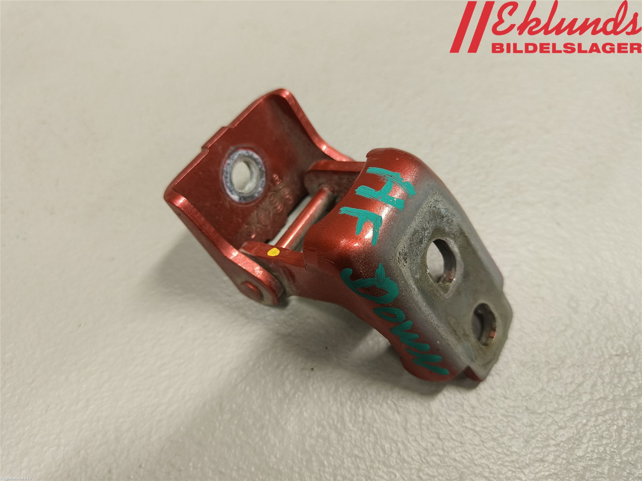 Renault CLIO IV 16-19 Dörrgångjärn