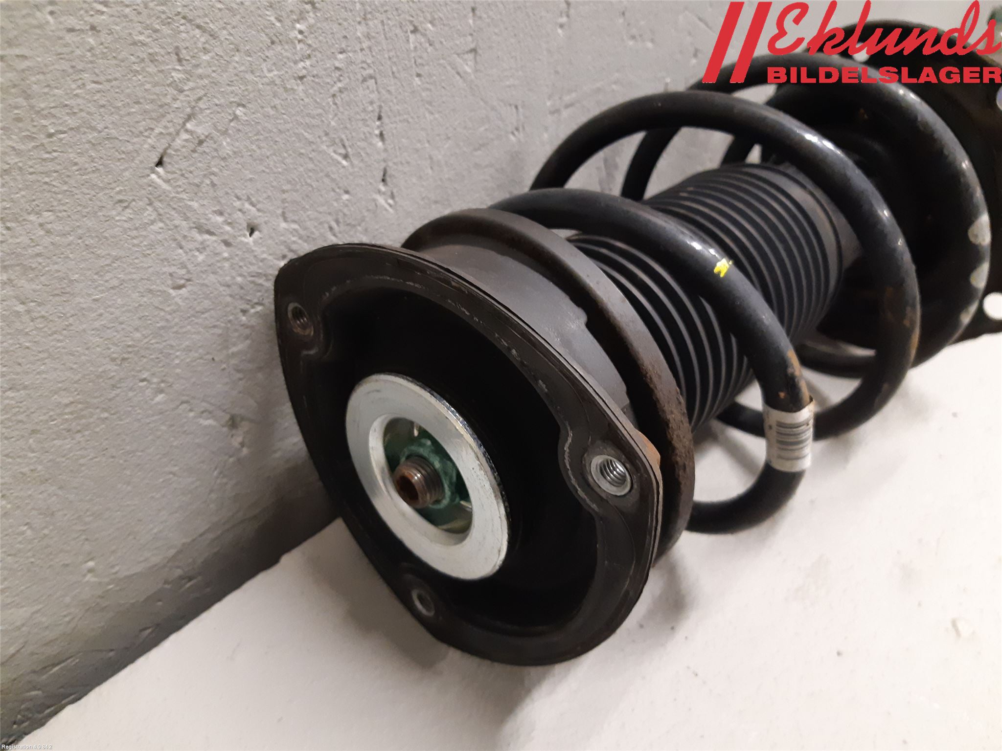 Audi A3/S3 8V 13-20 Fjäderben Fram Vänster