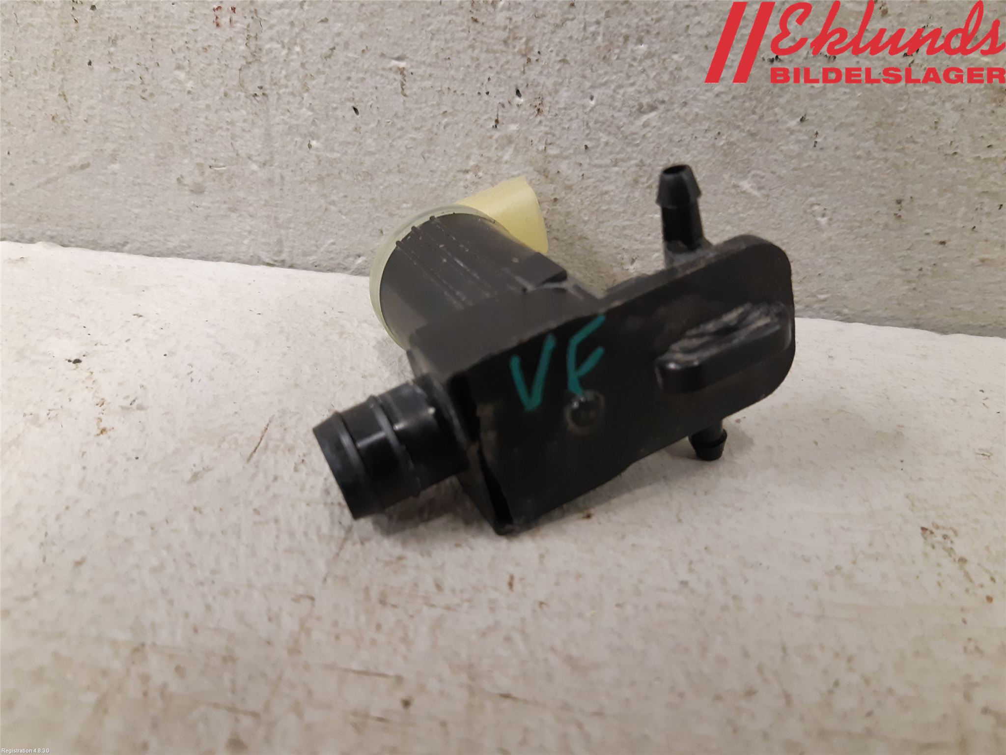 Nissan LEAF 18- Spolarpump Vindruta