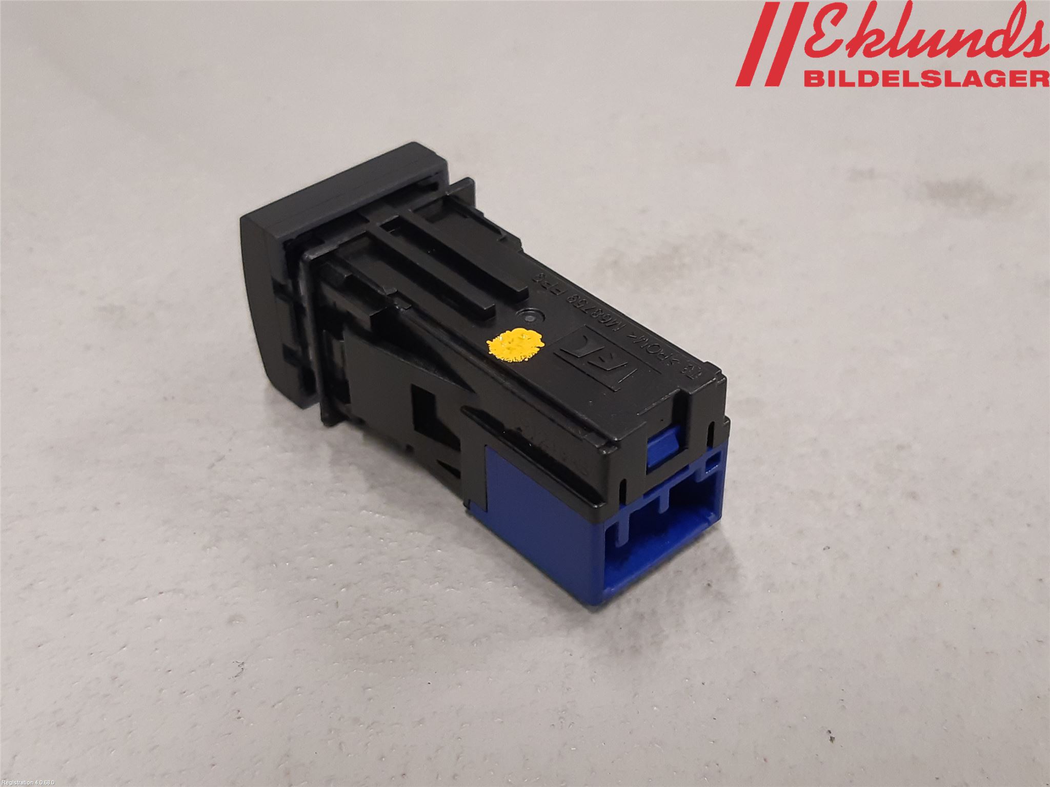 Toyota COROLLA 19- Strömställare Övrigt