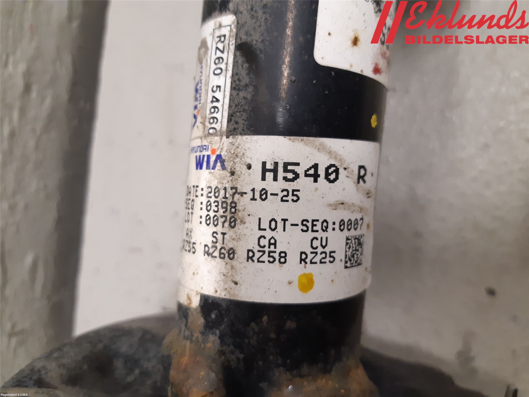 Kia STONIC 18->> Fjäderben Fram Höger