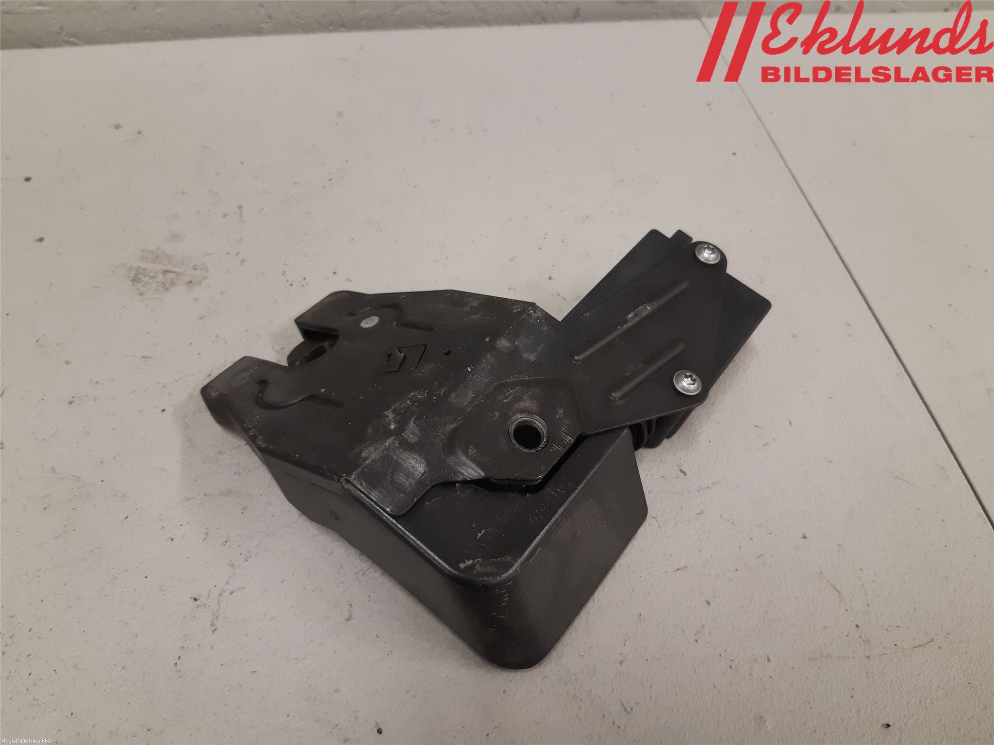 BMW 5 E60/61 Sed/Tou 02-10 Låskista Baklucka