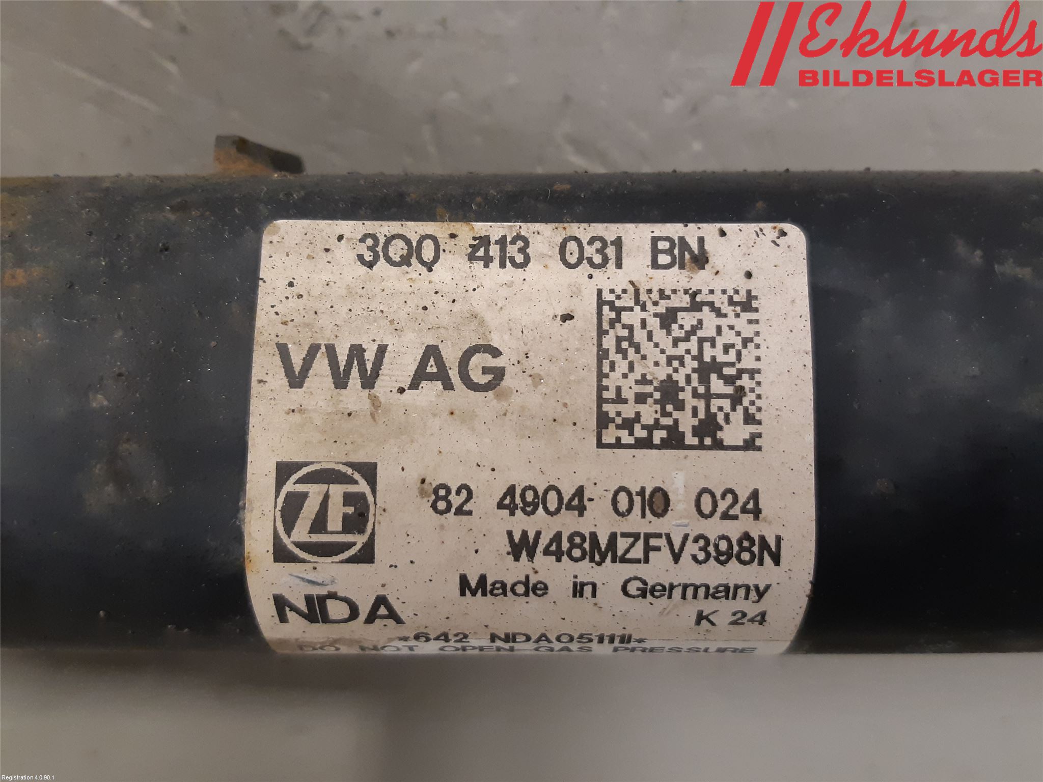 Volkswagen VW PASSAT 15-19 Fjäderben Fram Vänster