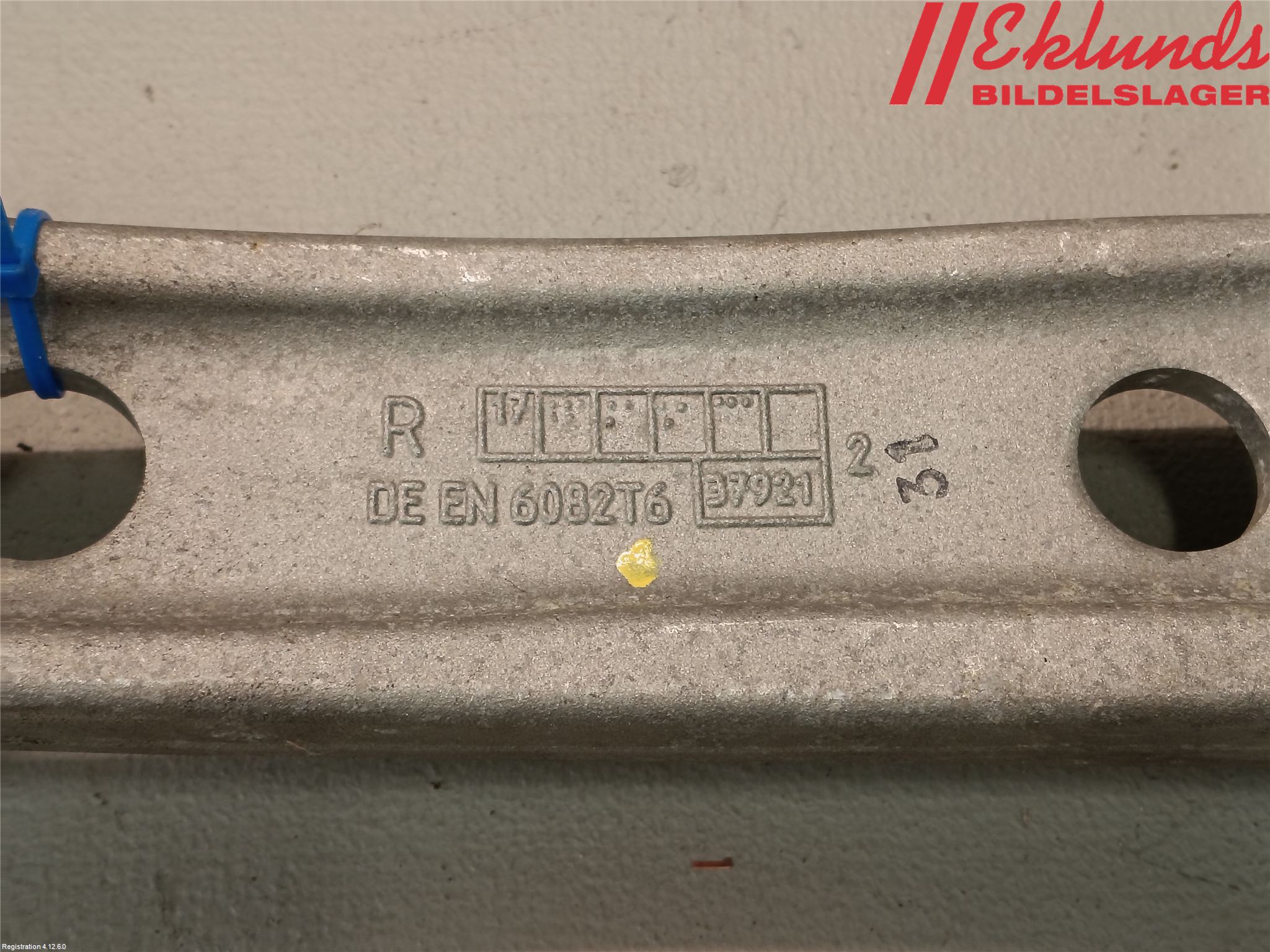BMW 5 G30/G31/F90 17-23 Bärarm Fram Undre Hö