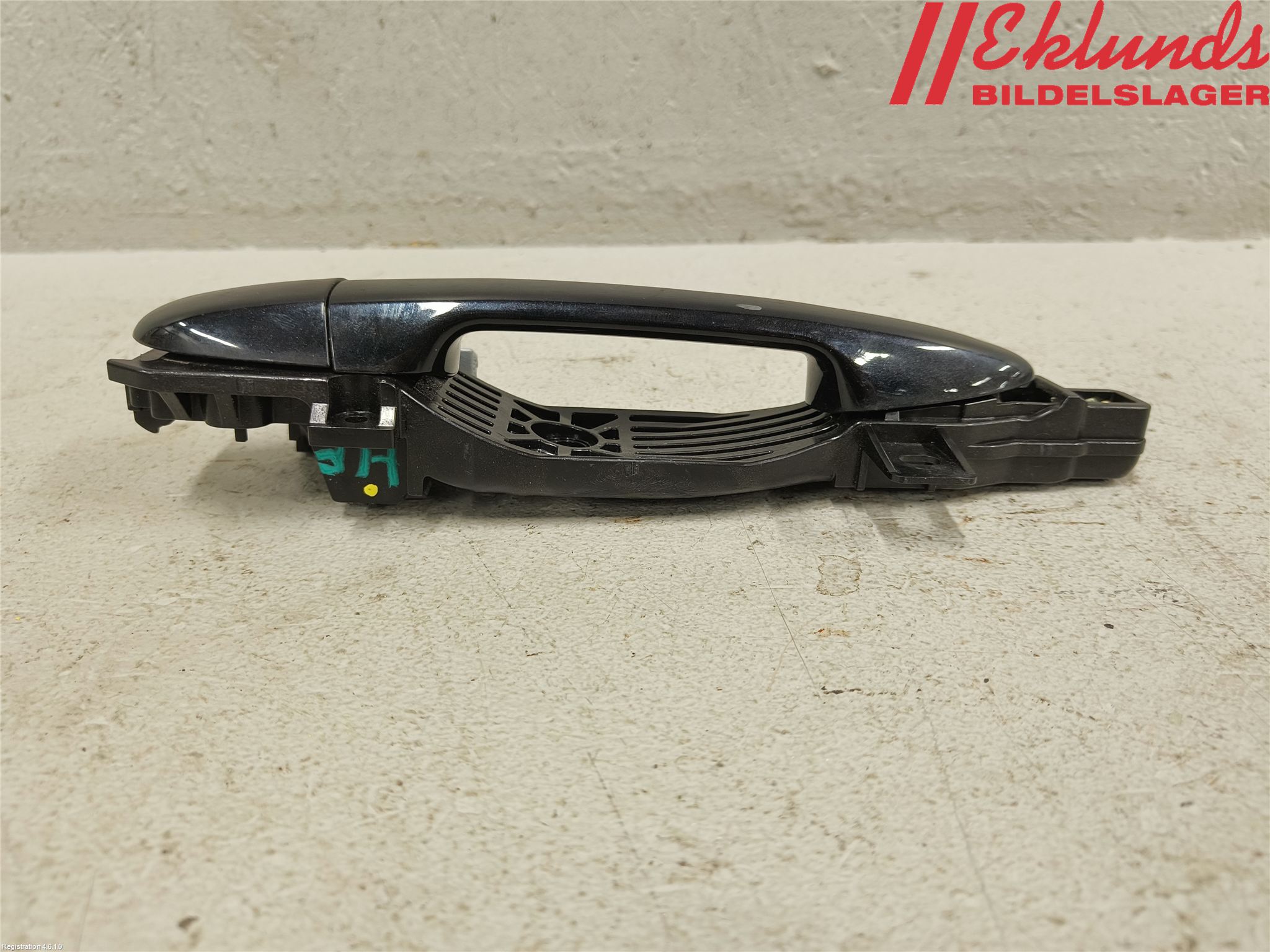 Mazda 2 (DE) 08-15 Dörrhandtag Yttre Hö