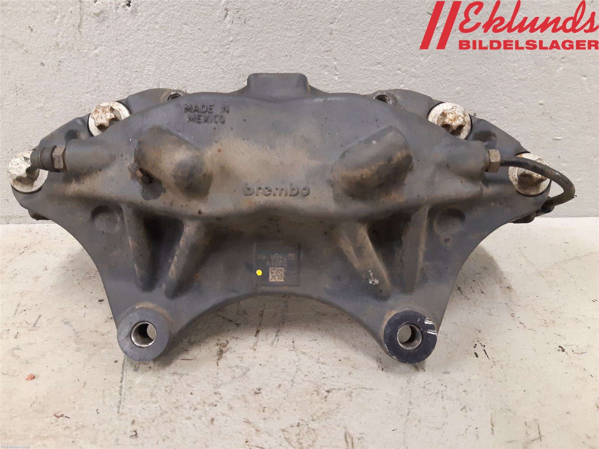 Tesla MODEL X 16- Bromsok Fram Höger