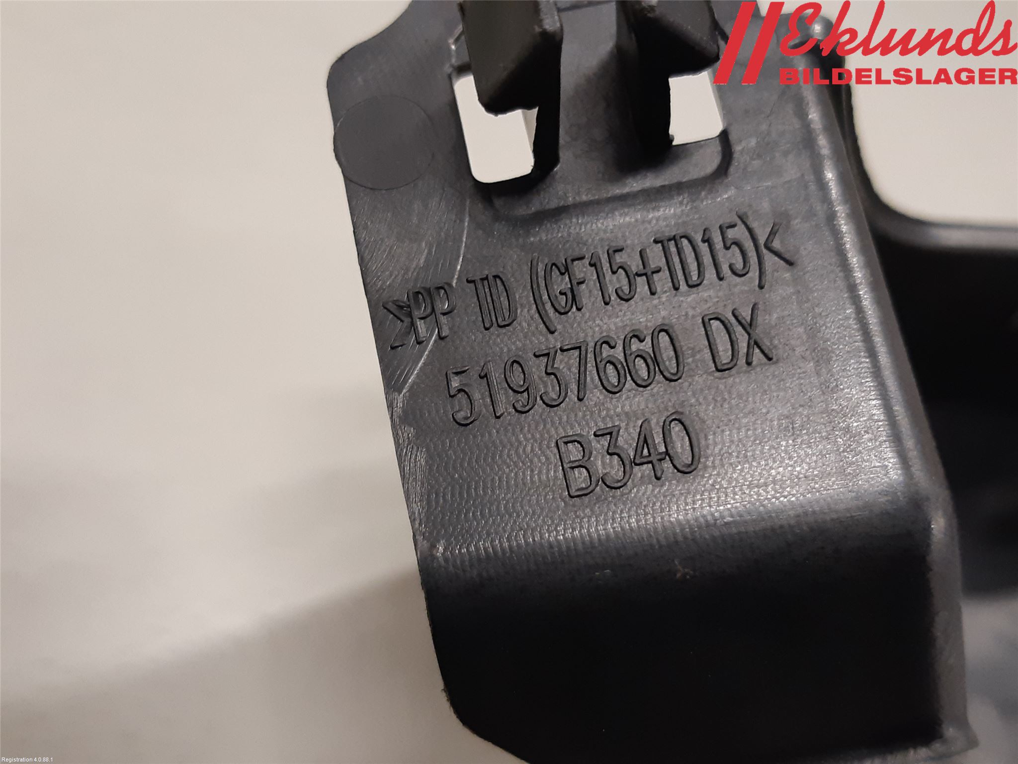 Fiat 500X 15- Stötfångarfäste Bak Hö