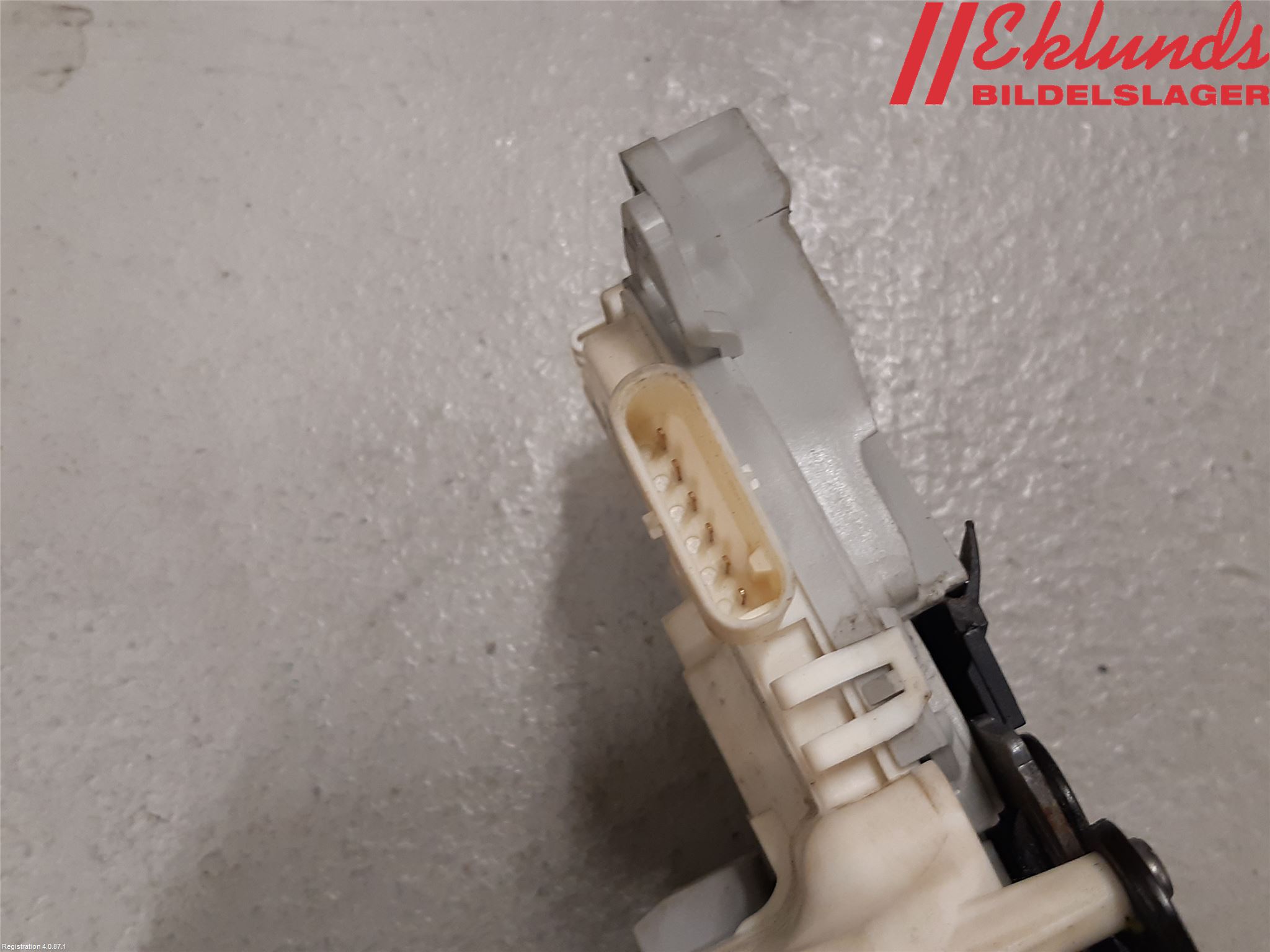 Audi A4 12-15 Låskista-Dörrlås