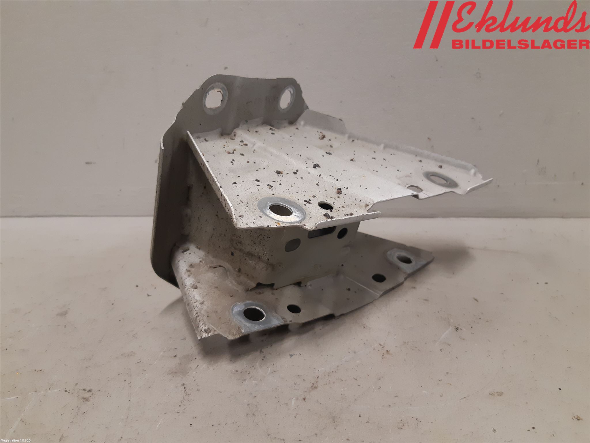 Volvo V90 17->> Stötfångarbärjärn Bak