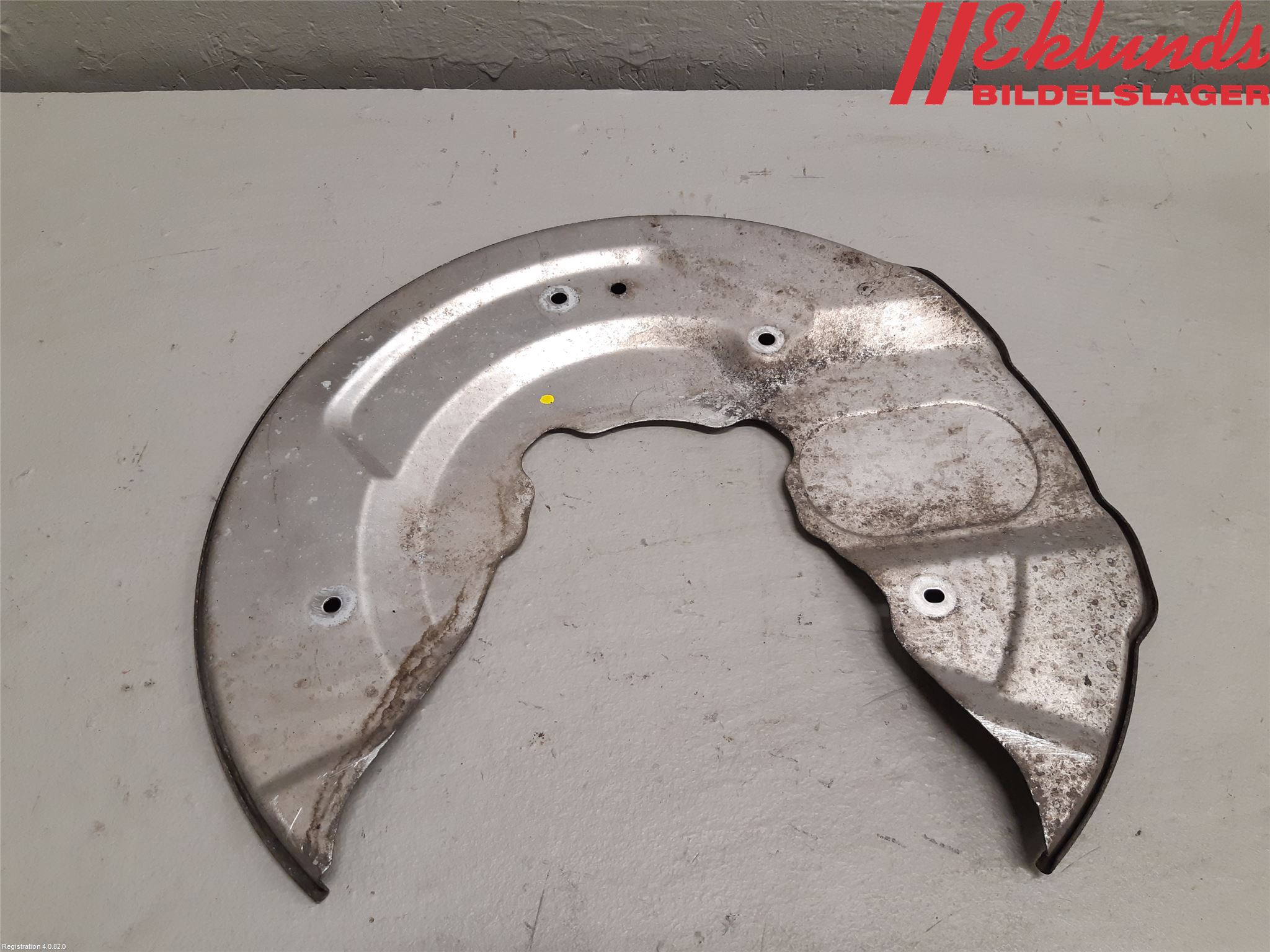 Volvo V90 CROSS COUNTRY 17->> Bromssköld Fram