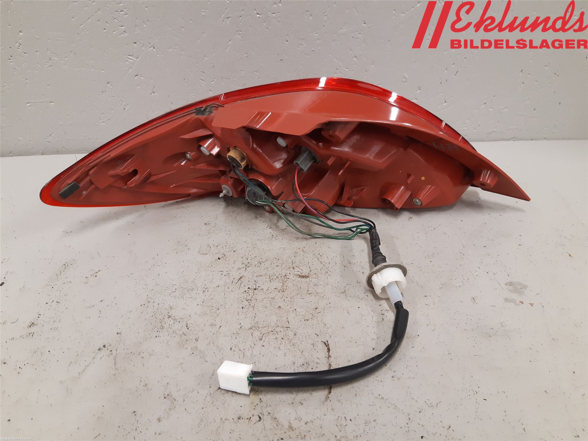 Mazda 2 (DE) 08-15 Bakljus Höger