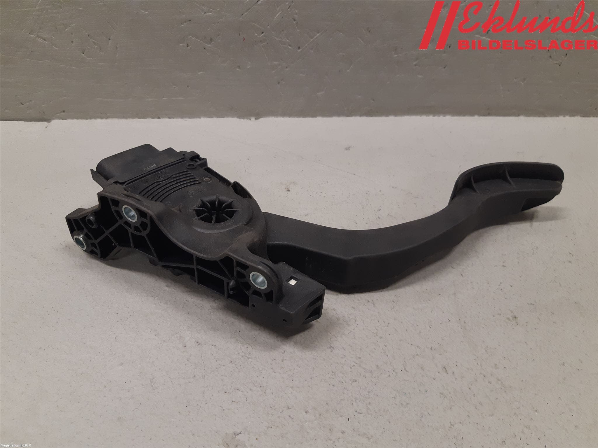 Volvo XC70 14-16 Gaspedal