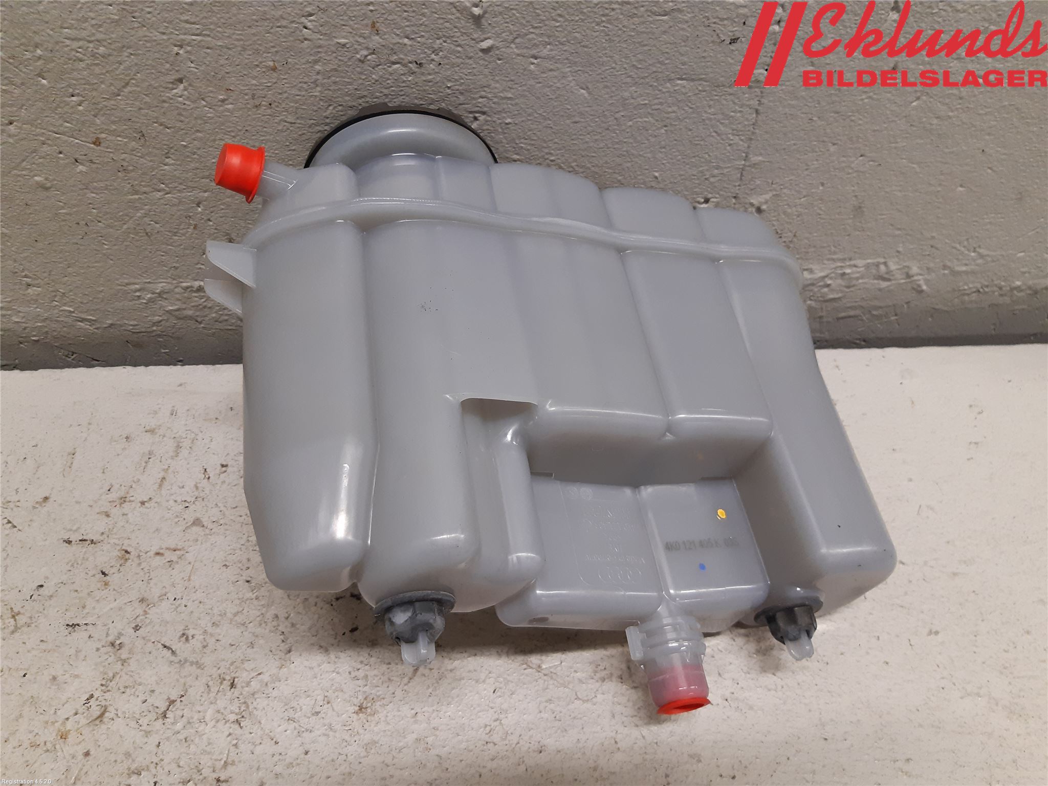 Audi A6 F2/C8 19- Expansionstank