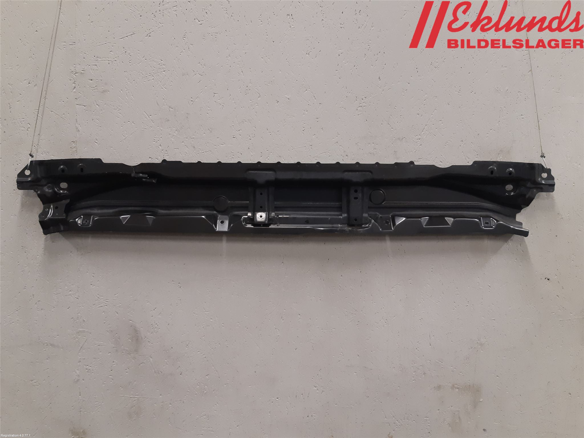 Toyota RAV4 19- Torpedplåt-Torpedplast